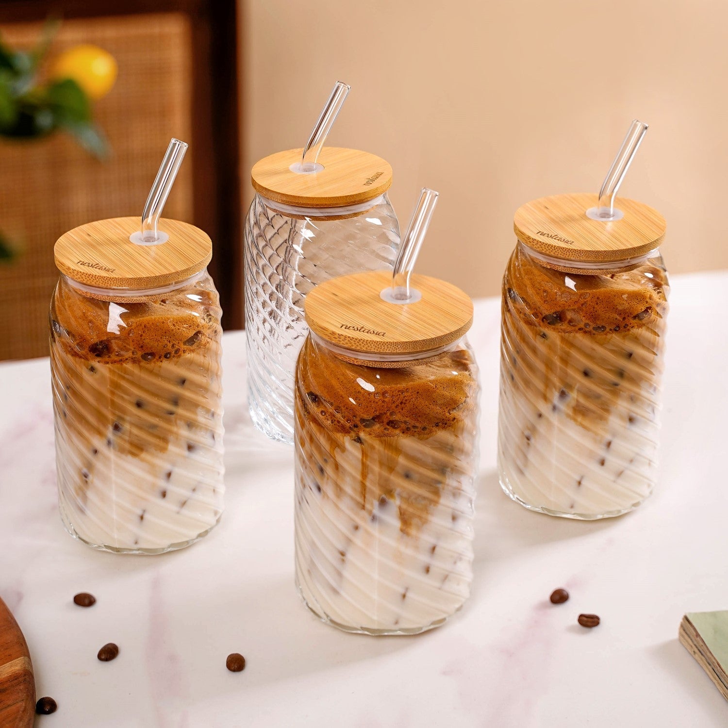 Nestasia Set Of 4 Glass Tumblers With Wooden Lids And Glass Straws 500ml