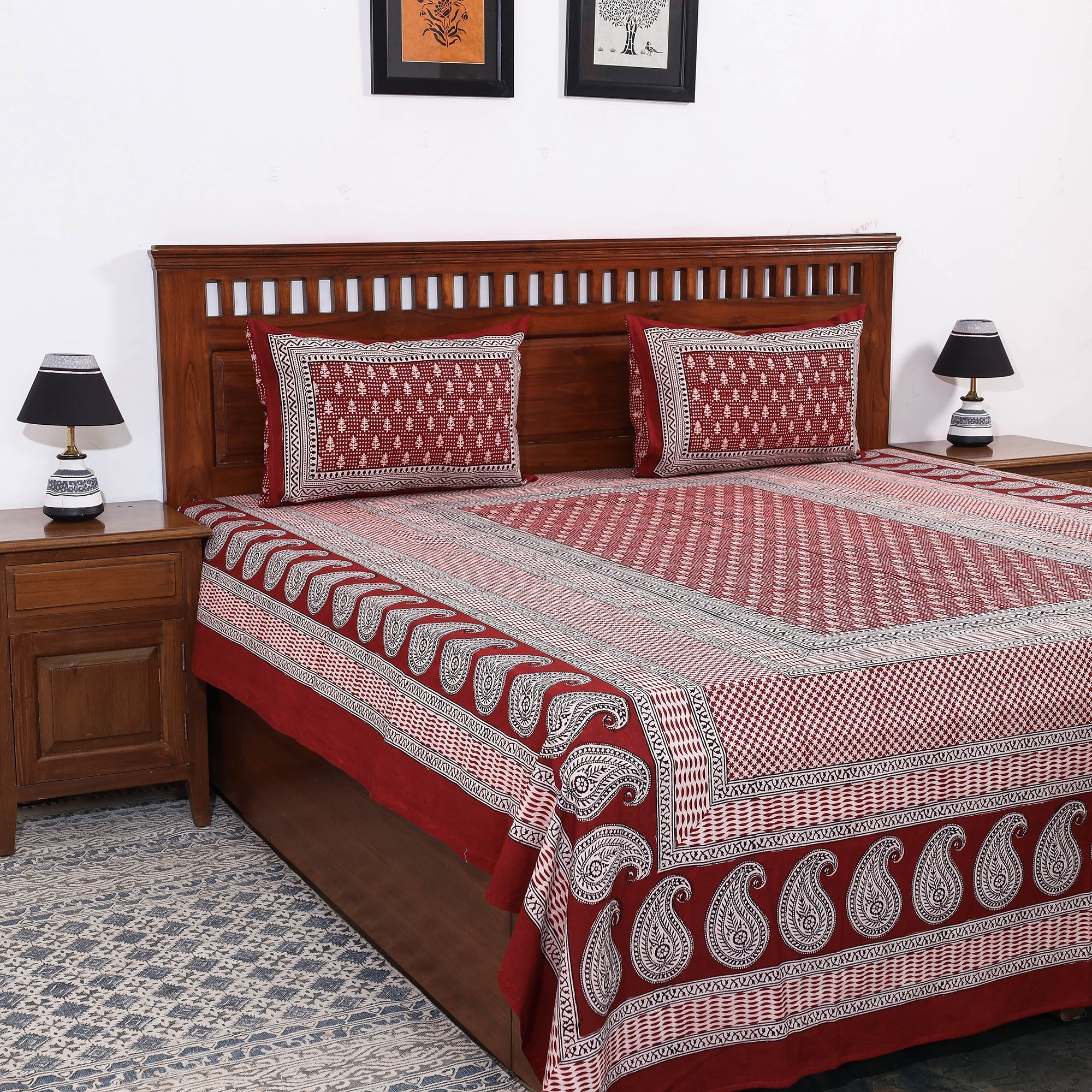 BAGH PRINTS BY ANSHAR FARUKH KHATRI Bagh Block Printed Cotton Double Bed Cover with Pillow Covers (112 x 92 in)
