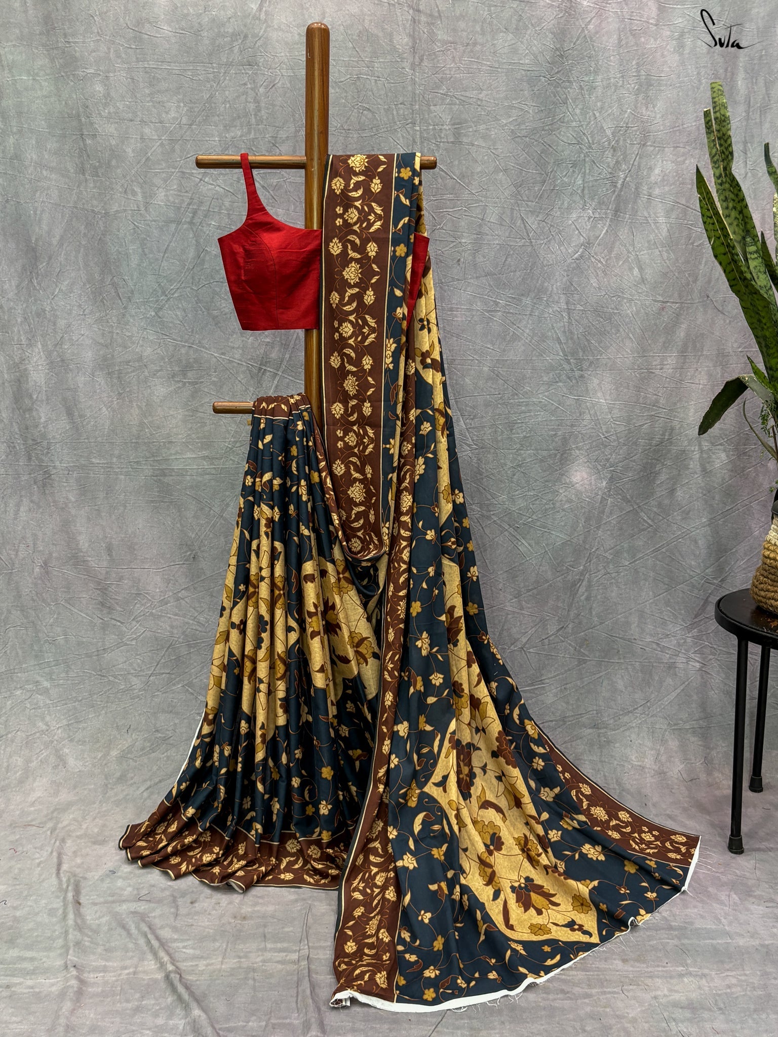 suta.in Jadui Khidki – Women's