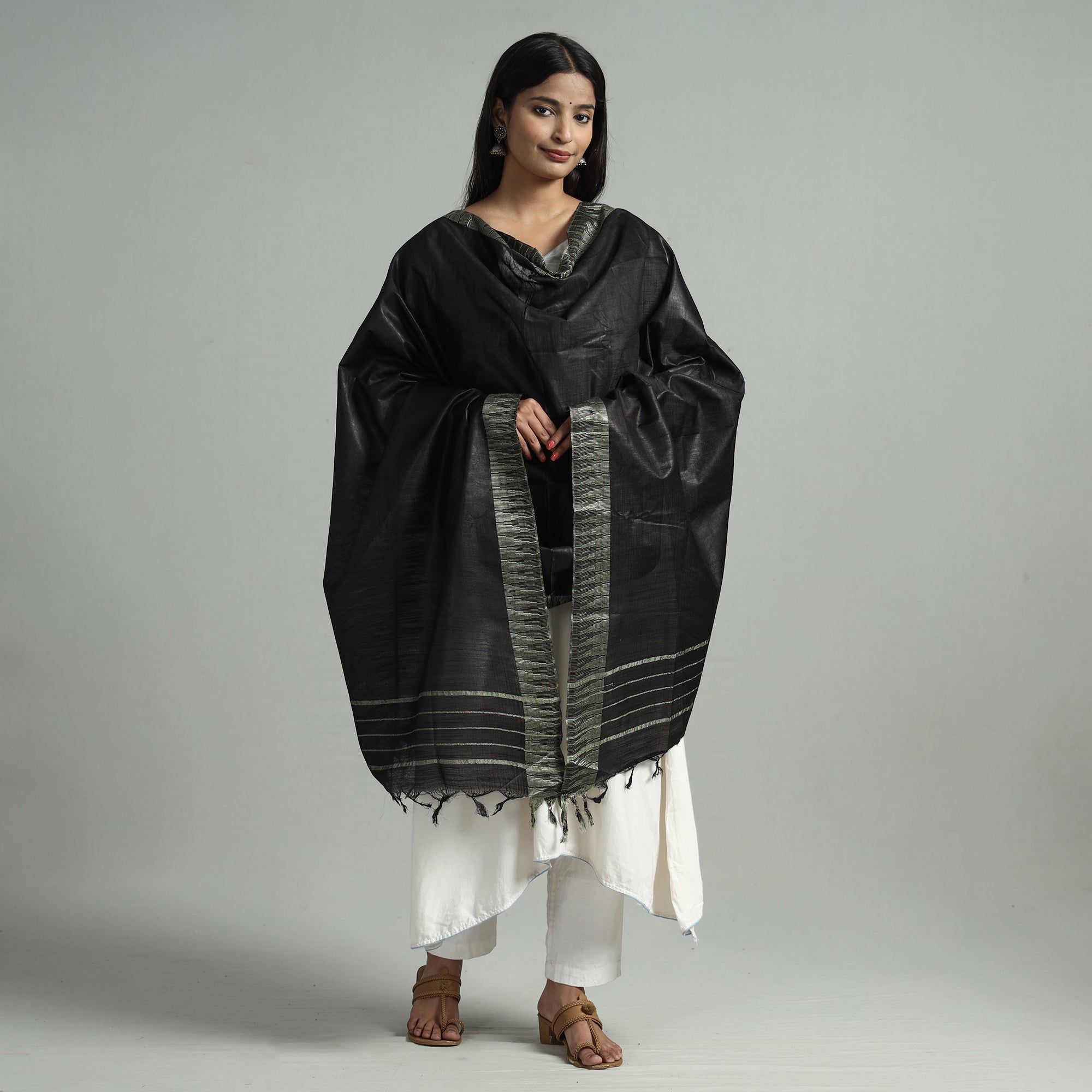 RUISA Black - Black Jamdani Buti Mulberry Silk Handloom Dupatta with Tassels 27