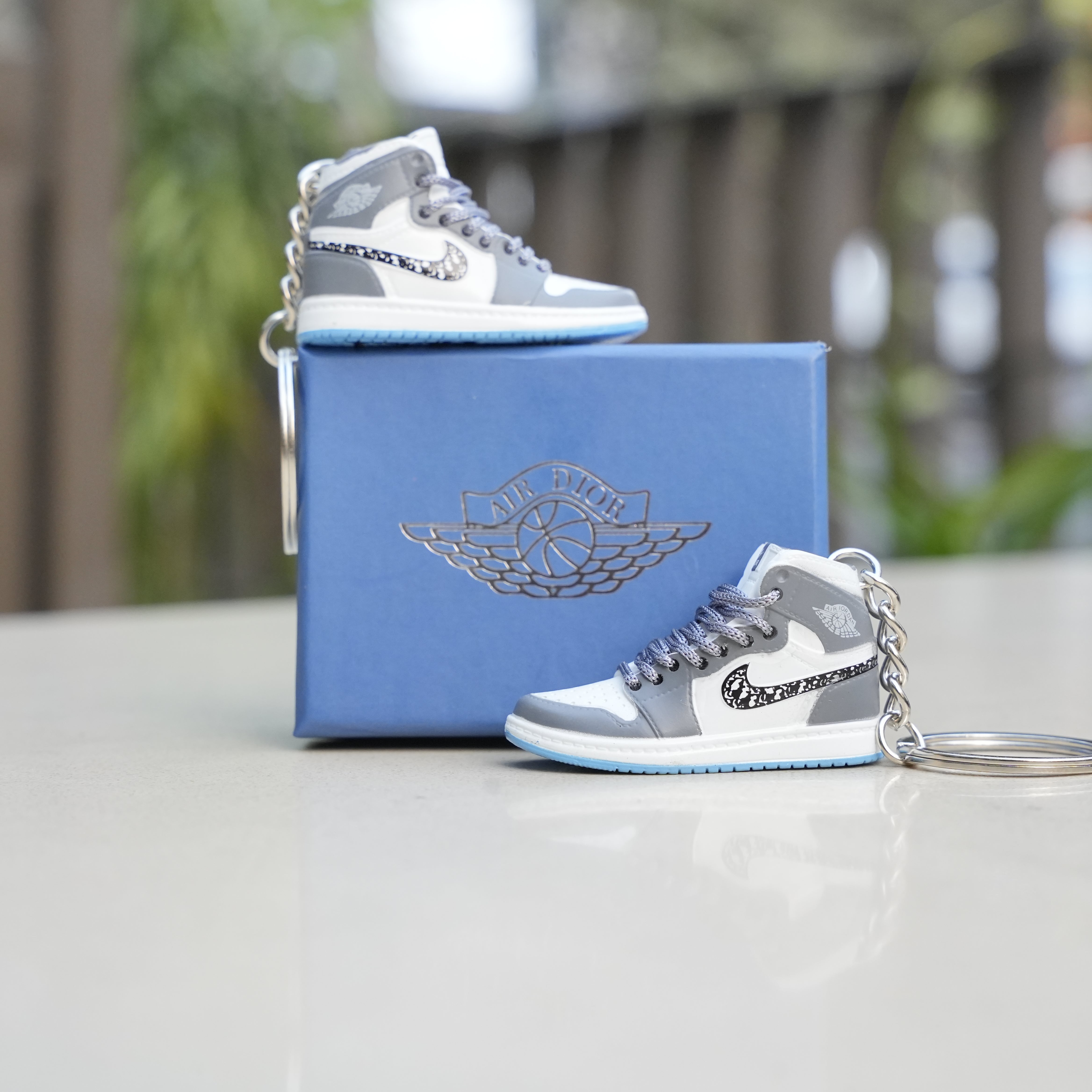 Kicks Machine 3D Sneaker Keychain With Box - Dior high - view 2