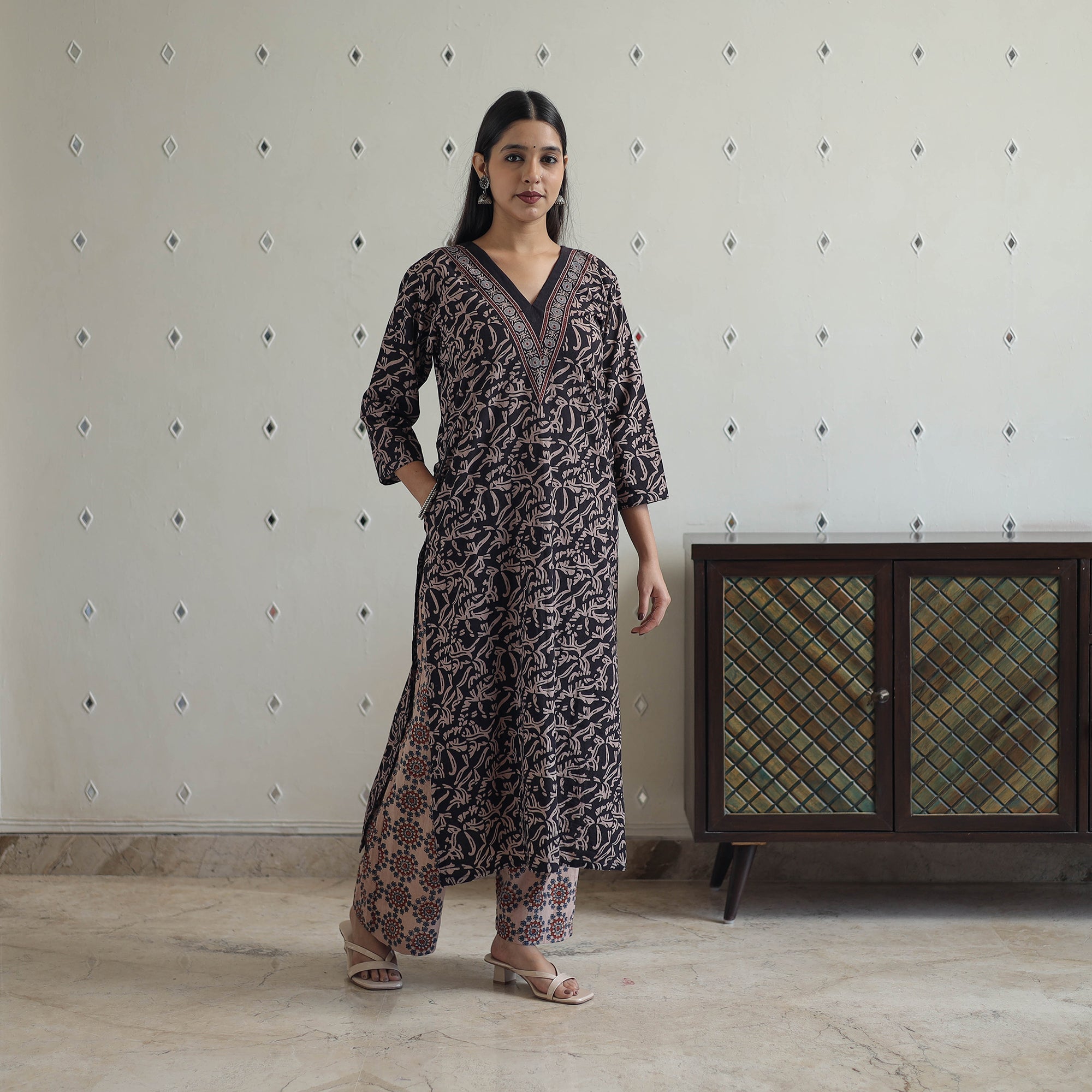 ITOKRI CASUALS Black - Block Printed Cotton Ajrakh Kurta Set 03 - view 6