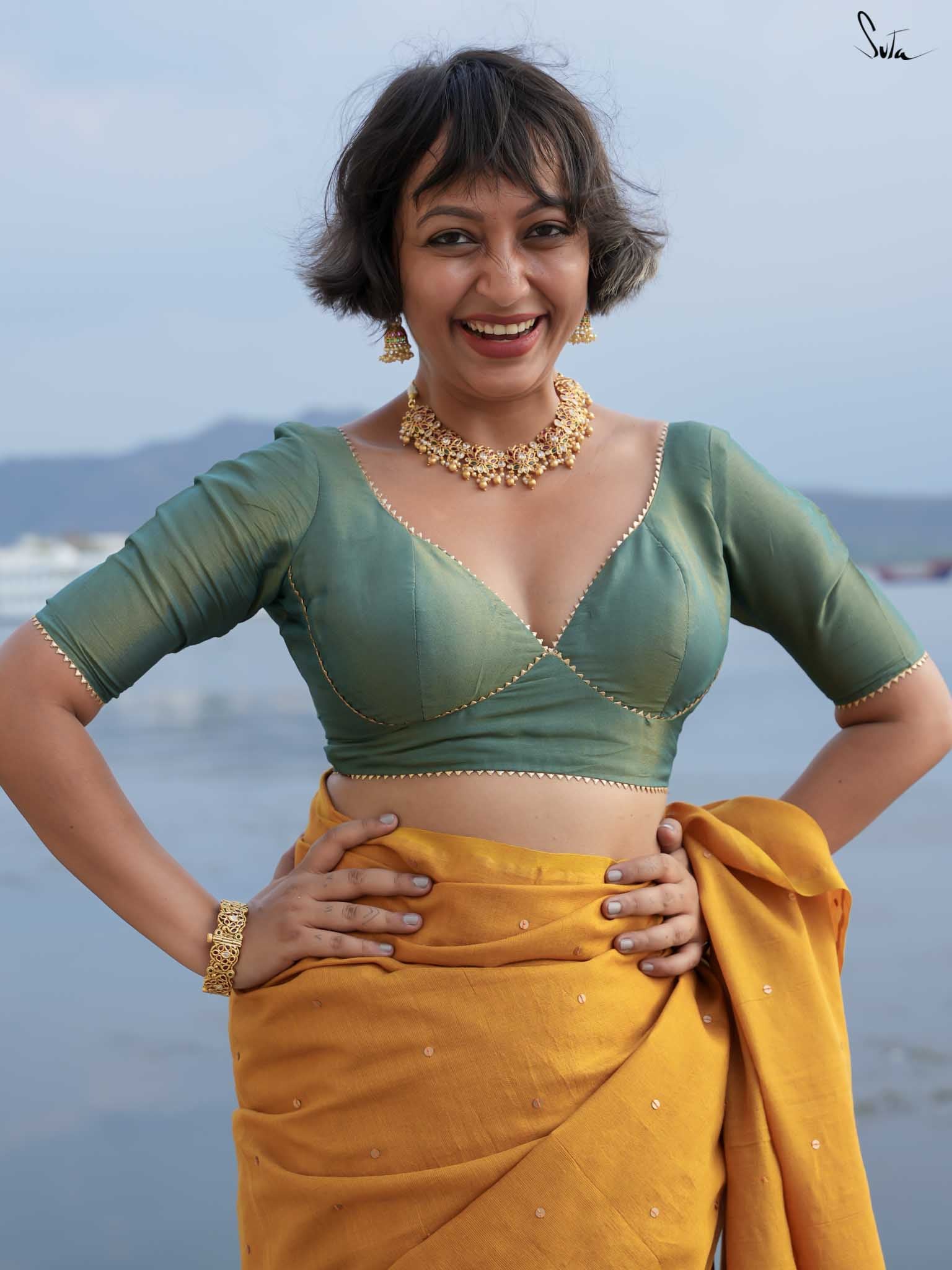 suta.in Hariyali Chhavi