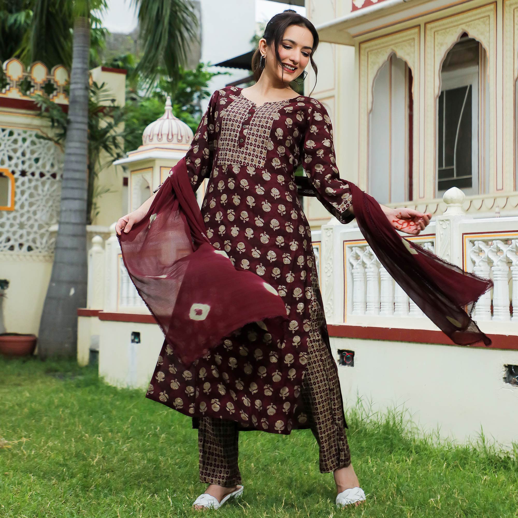 Peachmode Maroon Floral Foil Printed Modal Suit - view 4