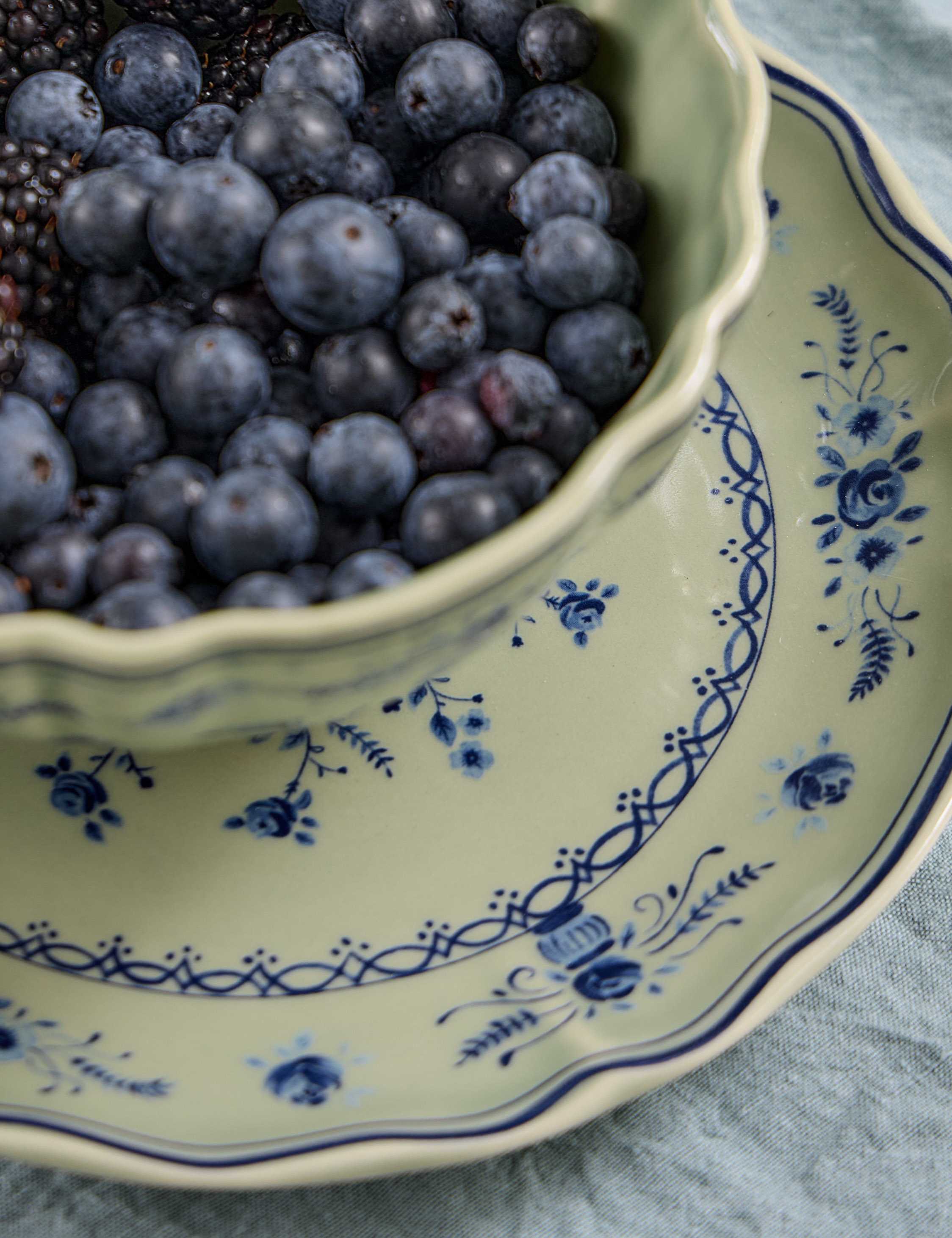 Lulu and Georgia Vila Stoneware Dinnerware by Costa Nova - view 17