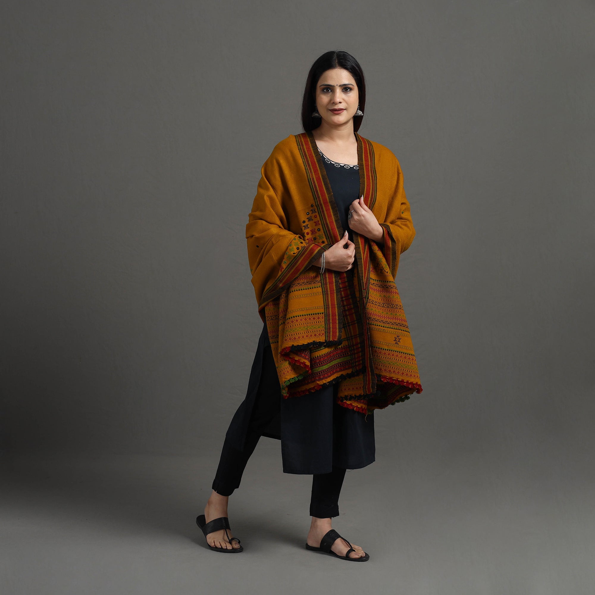 KACHCHH JI CHHAAP Brown - Kutch Bhujodi Weaving Handwoven Mirror Work Woolen Shawl 01 - view 2