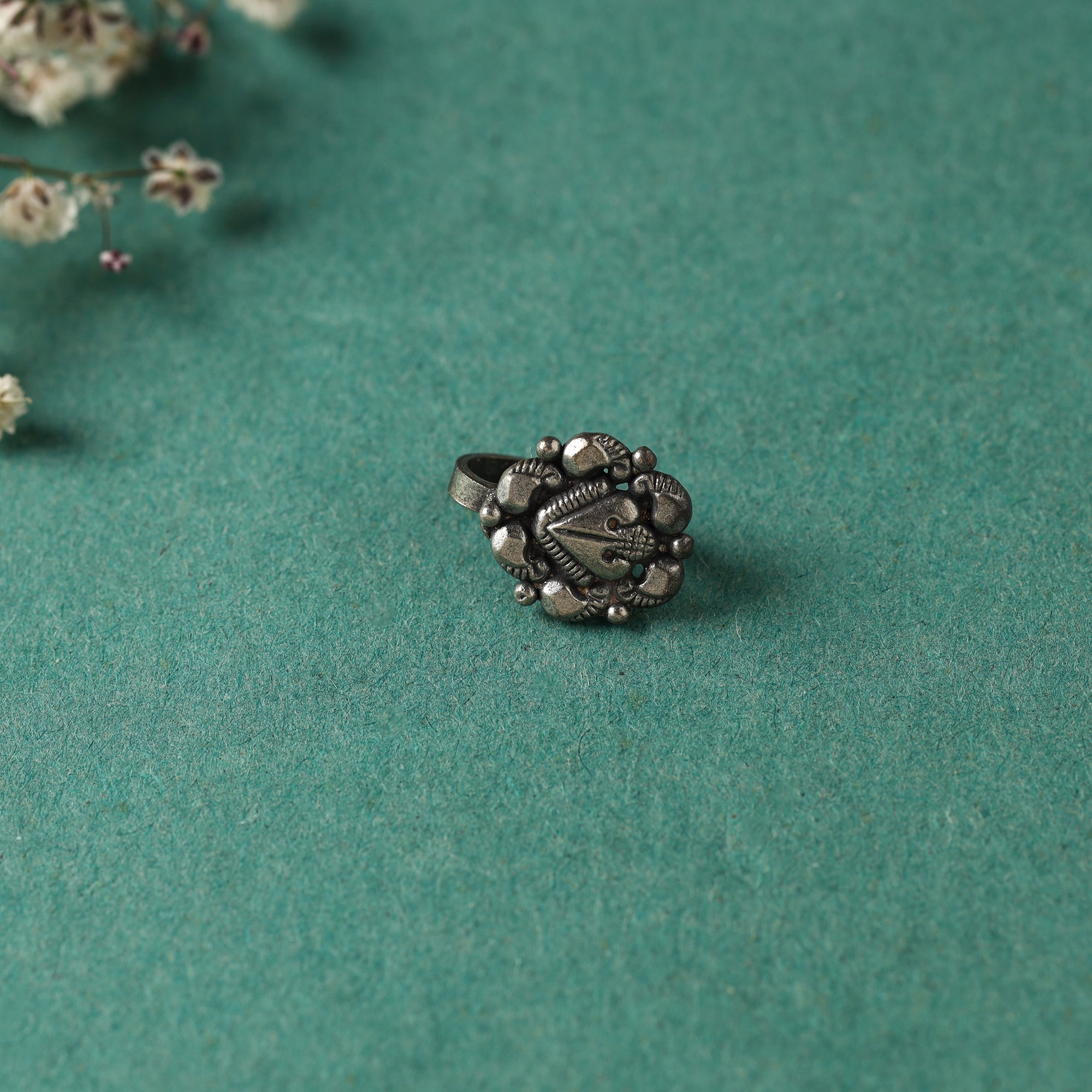 HAVELI CHRONICLES Antique Padma Sterling Silver Nosepin