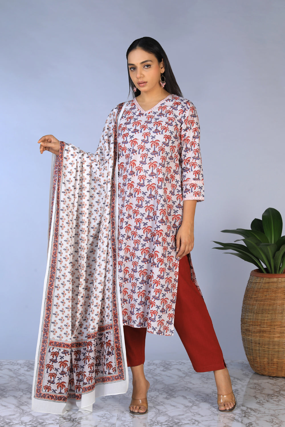 Kalanjali Ethnics Handblock printed straight fit Kurti and dupatta set - view 3