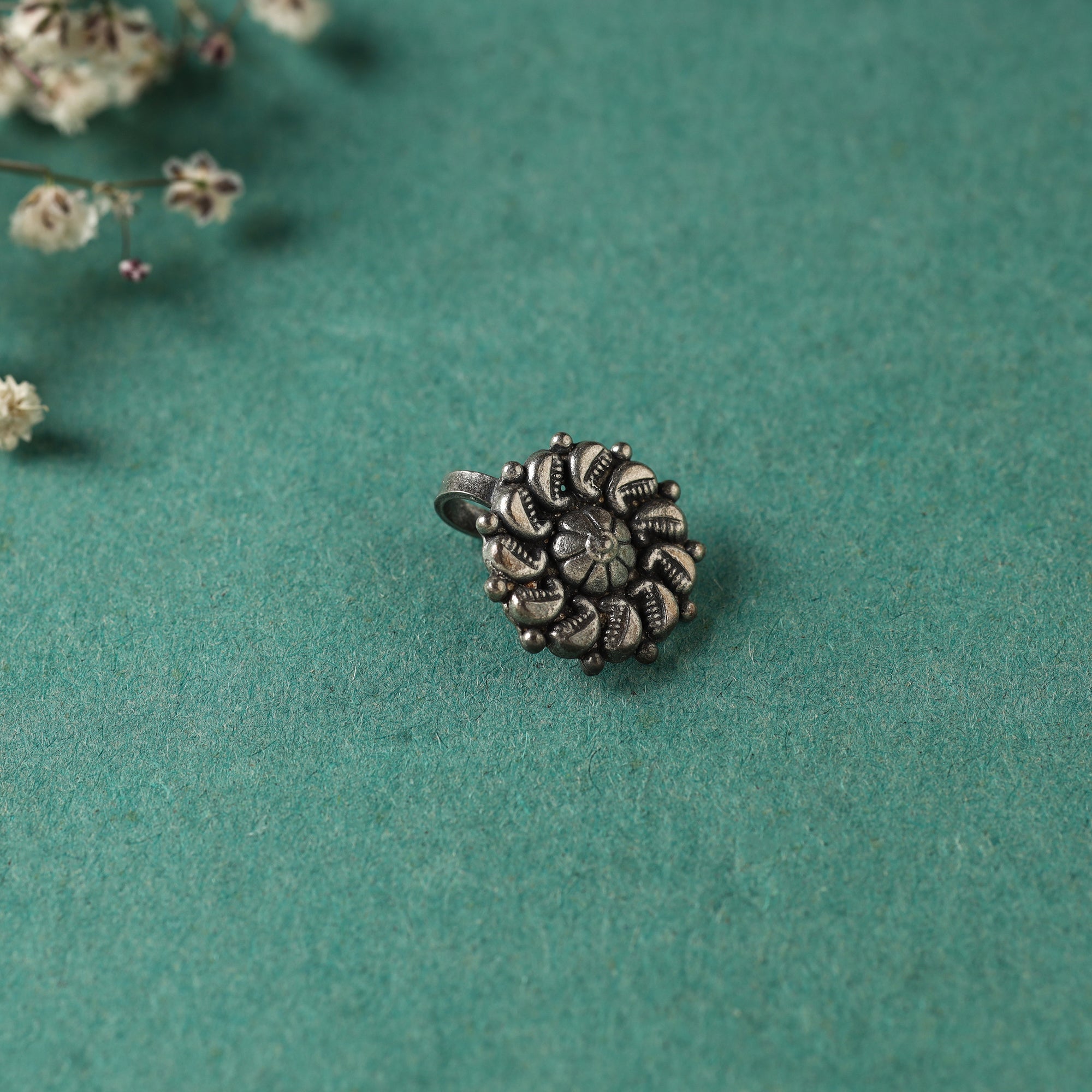 HAVELI CHRONICLES Antique Padma Sterling Silver Nosepin