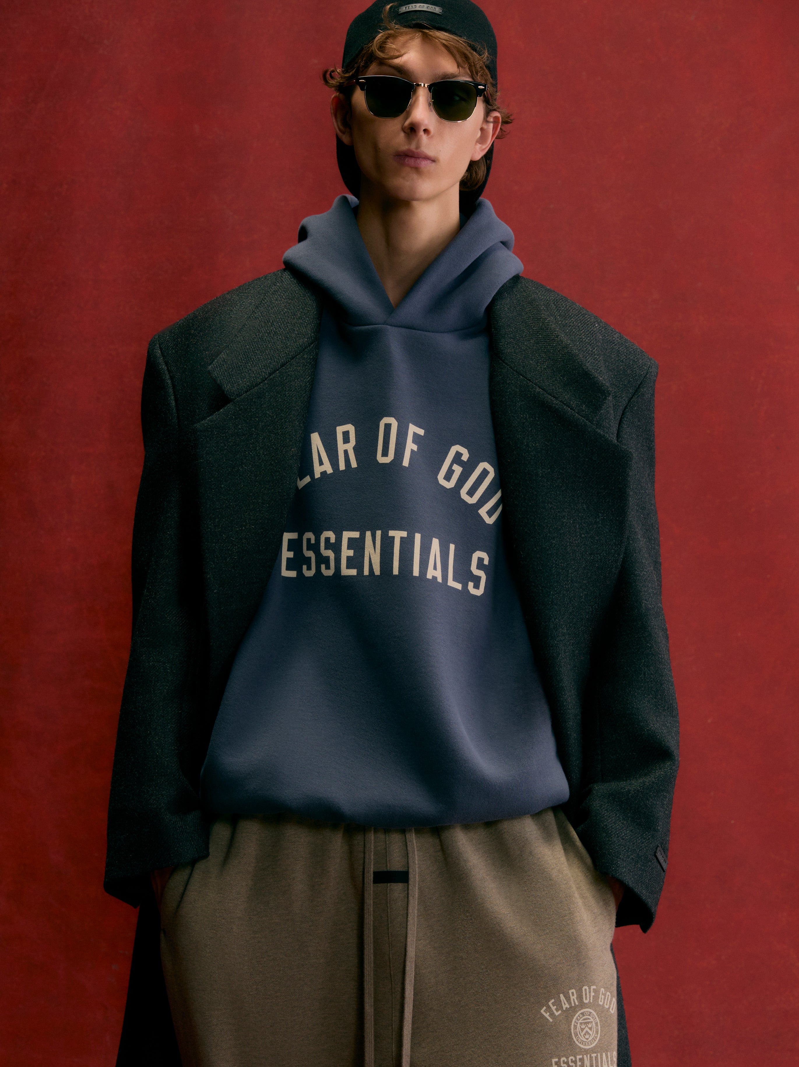 ESSENTIALS Fleece Hoodie – Marine