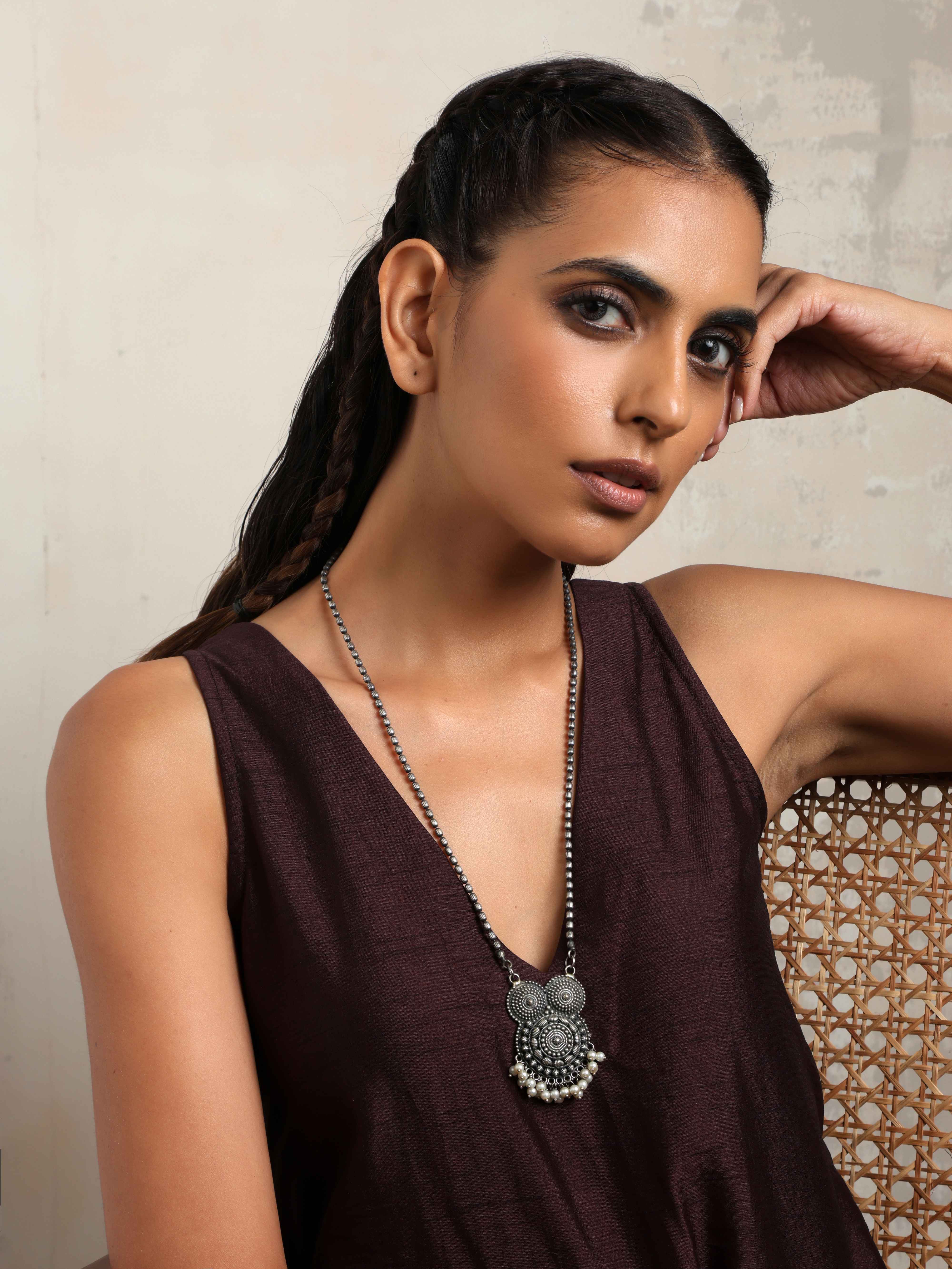 trueBrowns Silver Tone Pearl Drop Pendant Chain - view 4