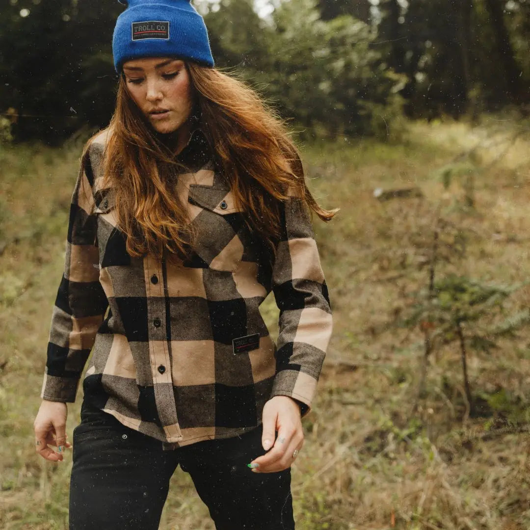 Radial Women's Ella Flannel – Beige Black - view 2
