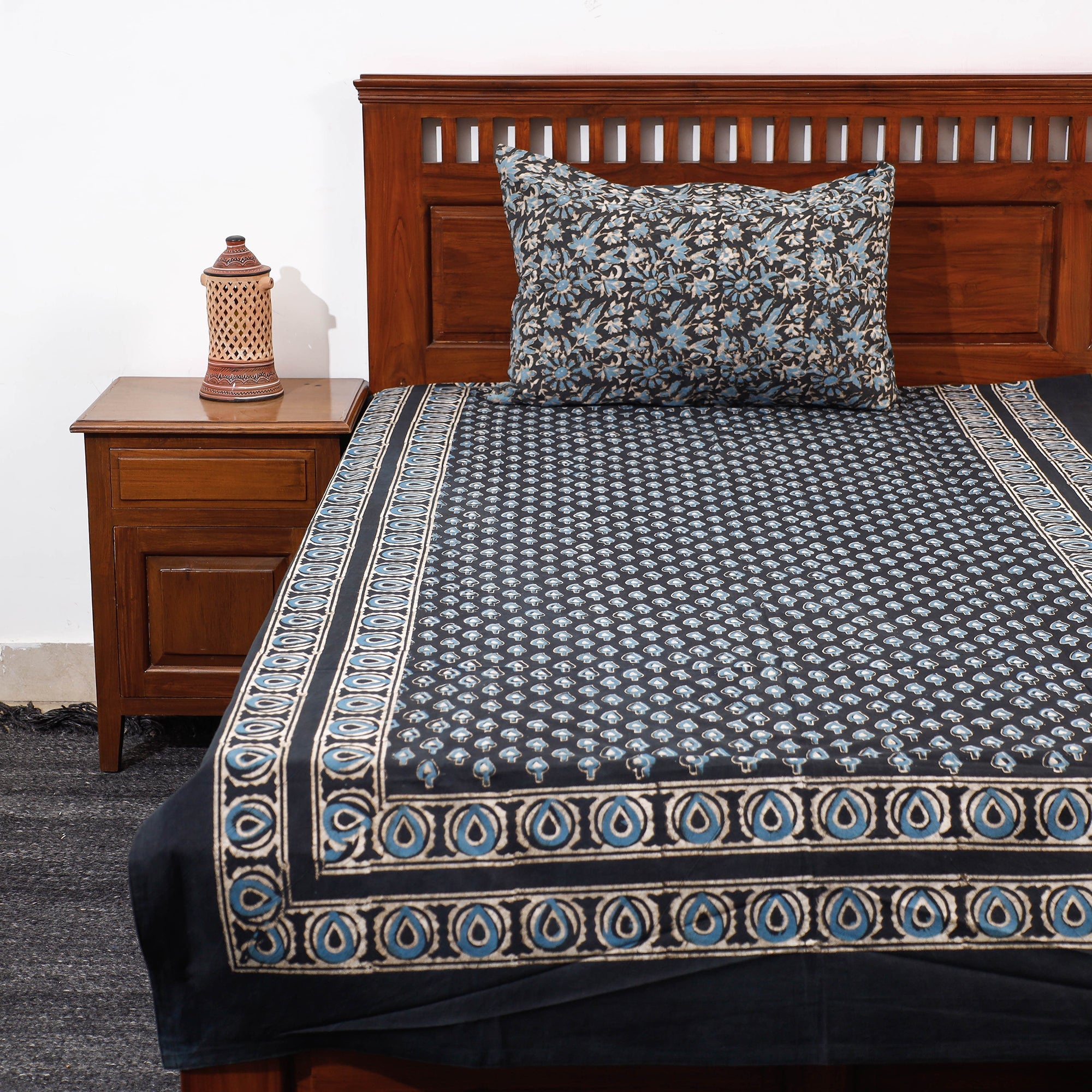 HAVELI CHRONICLES Black - Pipad Block Printed Cotton Single Bed Cover with Pillow Covers (90 x 60 in)