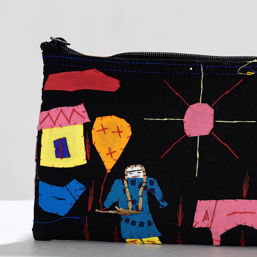 ASHOKA ASSEMBLE - CELEBRATING CRAFTS OF ODISHA Black - Pipli Applique Work Cotton Cosmetic Pouch - view 2