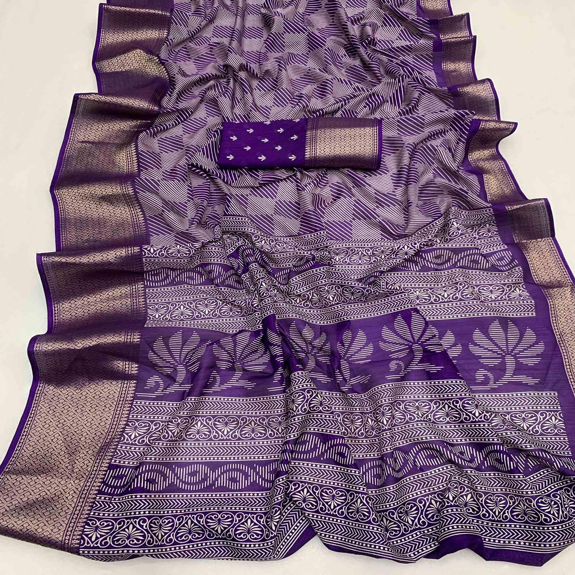 Peachmode Lavender Printed Dola Silk Saree With Zari Border