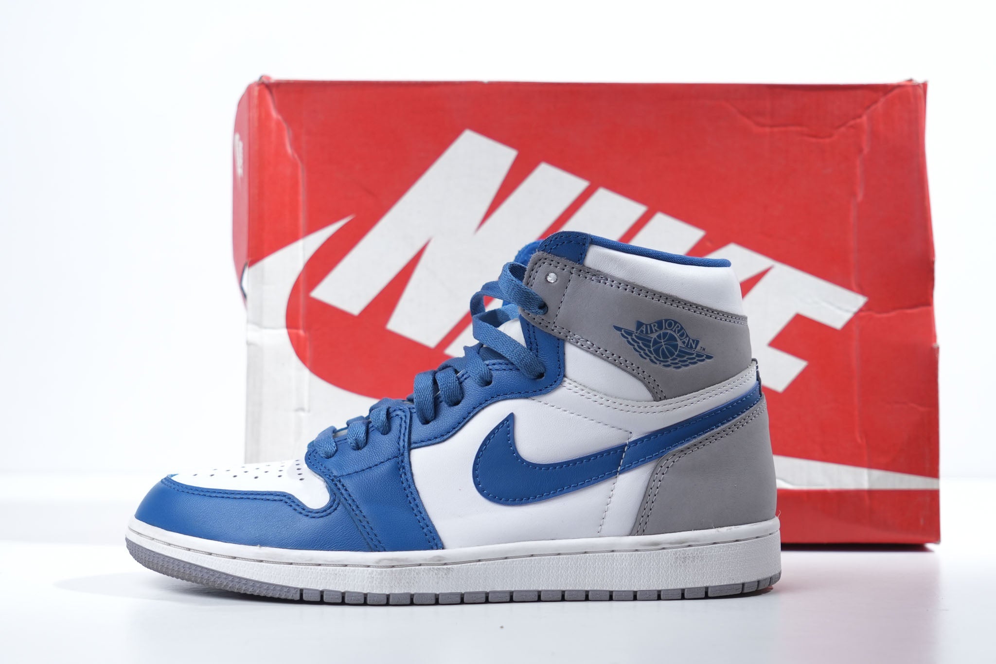 Nike Air Jordan 1 Retro OG High True Blue - view 2