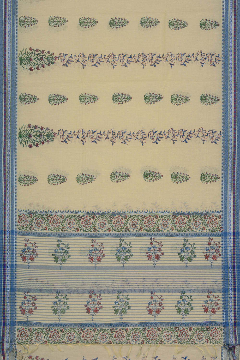 Kalanjali Ethnics Hand block printed cotton saree - view 4