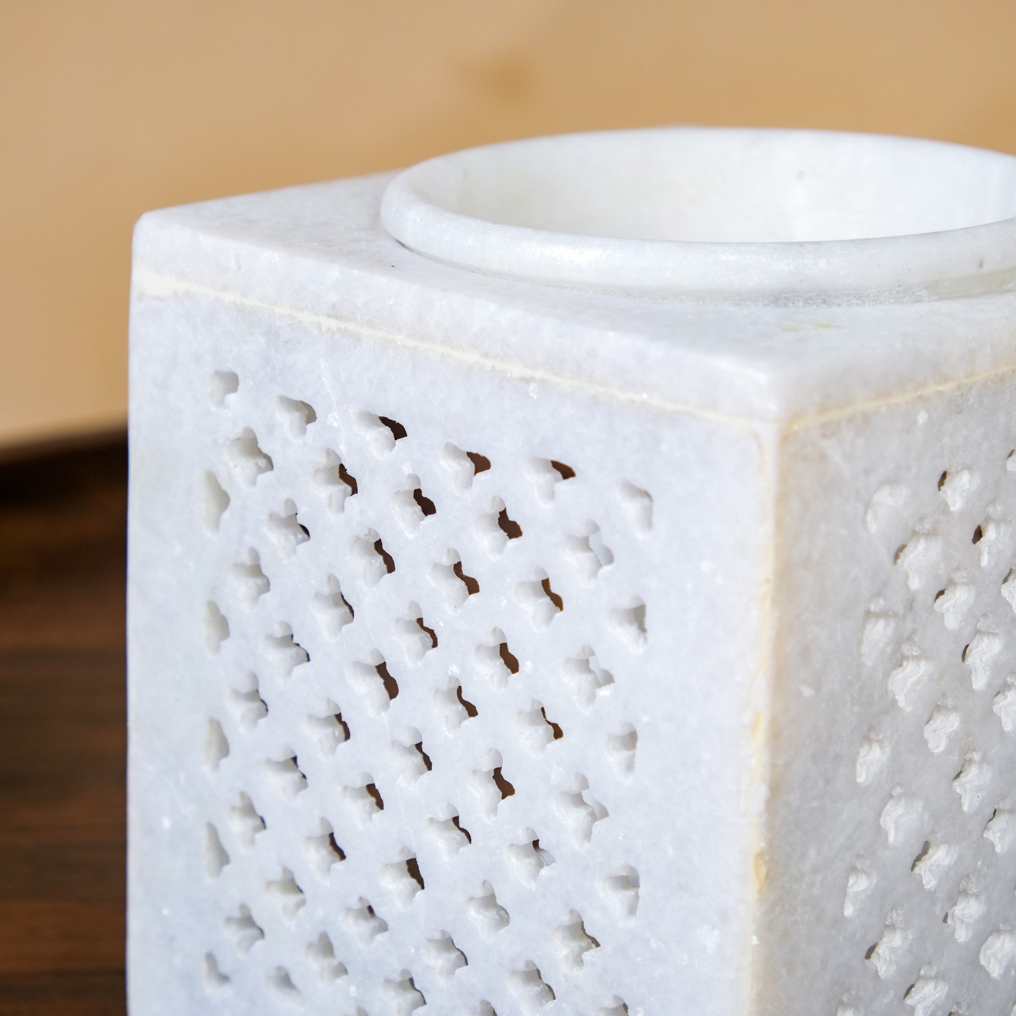 Nestasia Jharokha Artistry Marble Diffuser - view 8