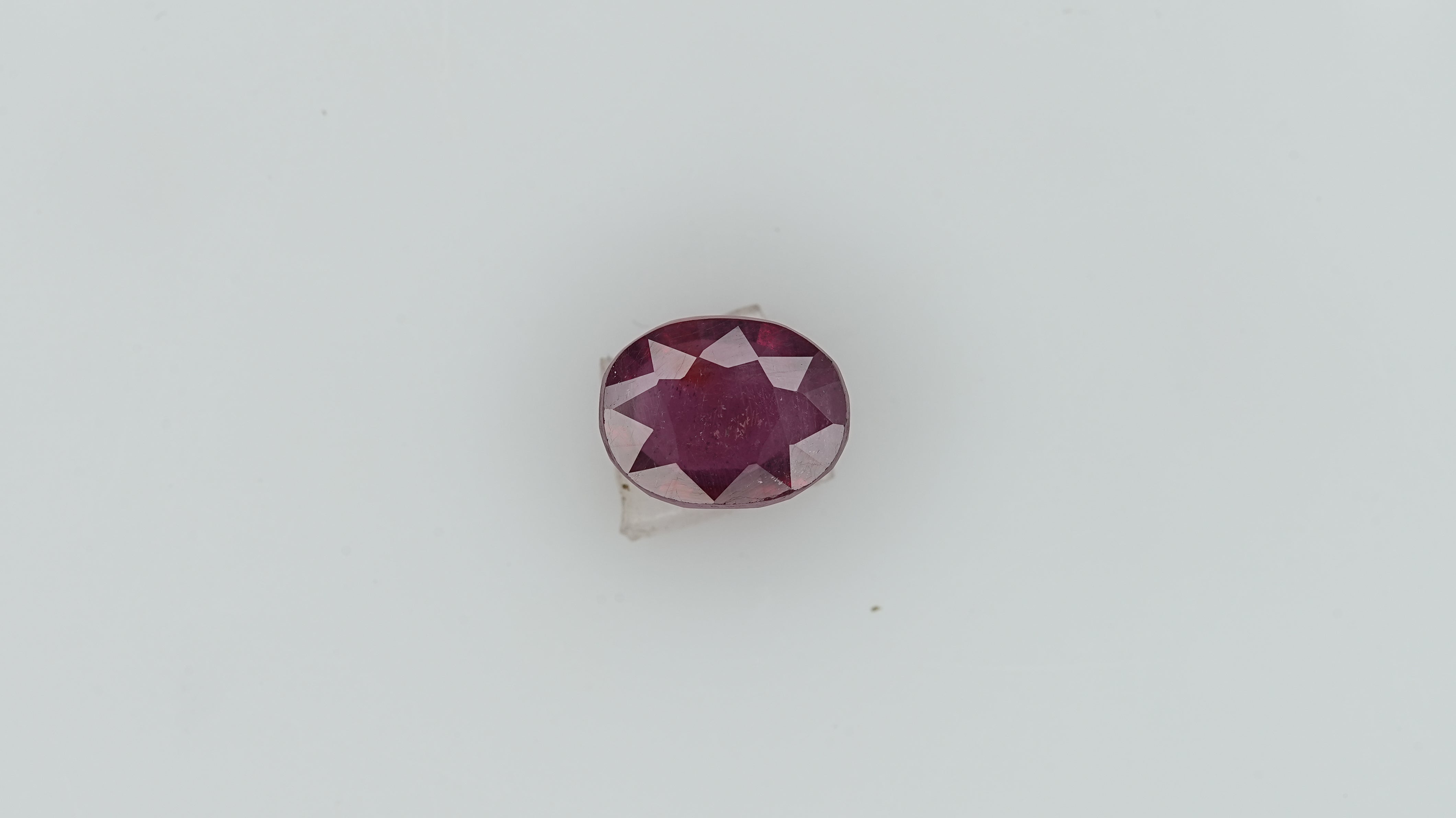 Gemsmantra Ruby - 4.13 Carats (4.543 Ratti) - view 2