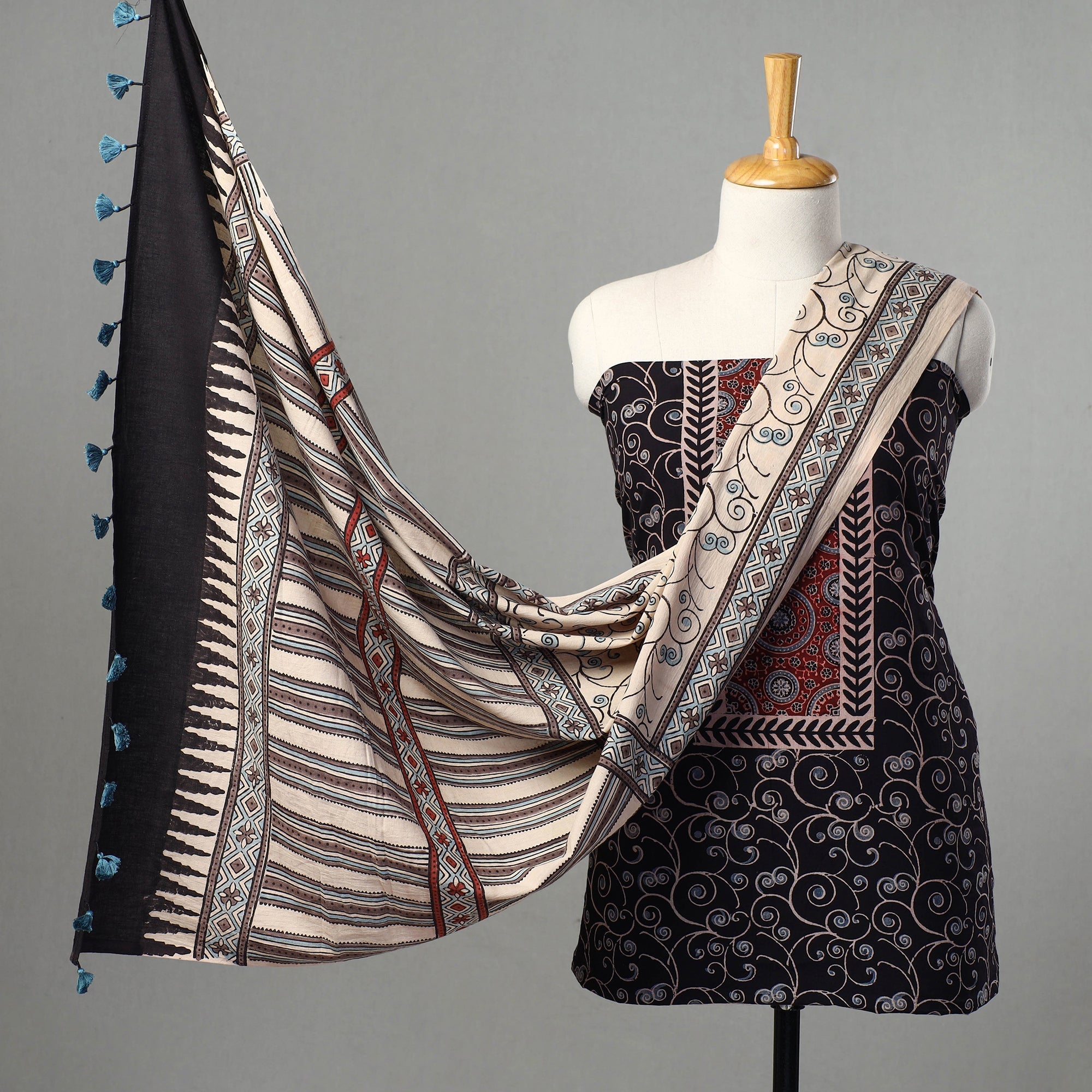 AJRAKH BY JABBAR KHATRI Black - Kutch Block Print Cotton 3pc Ajrakh Dress Material 07