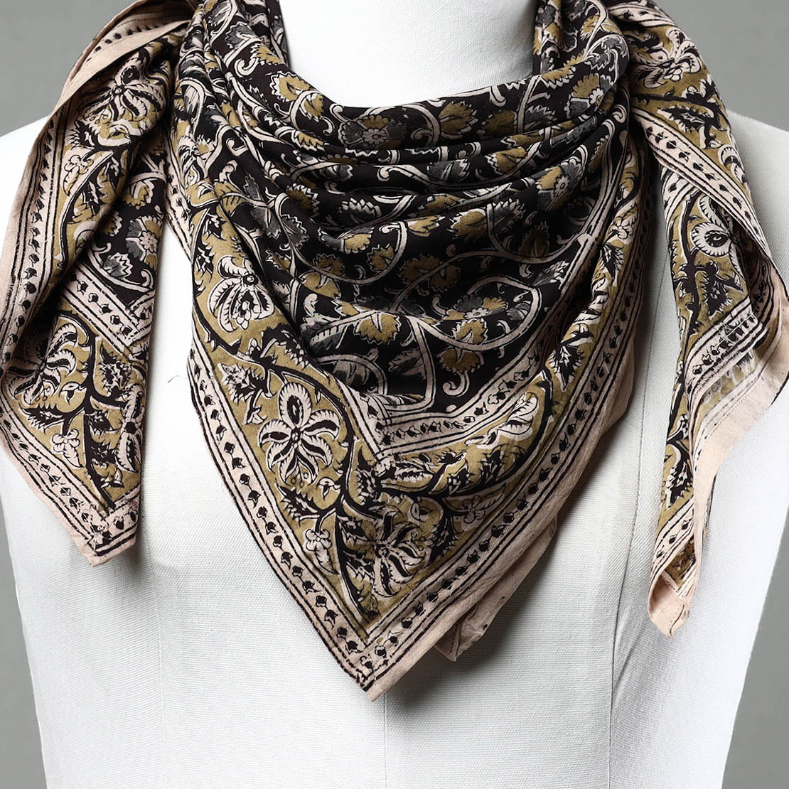 PITCHUKA SRINIVAS KALAMKARI PEDANA Black - Pedana Kalamkari Block Printed Natural Dyed Cotton Scarf 35 - view 3