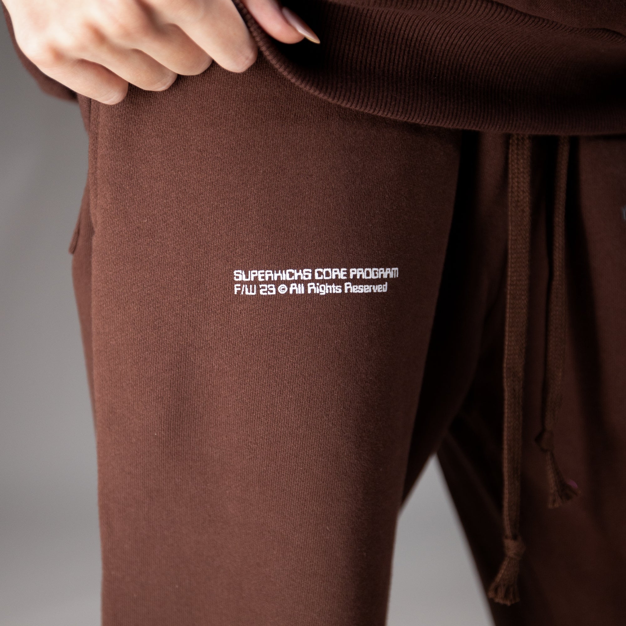 Sweatpant brown – Superkicks | CORE 3.0 UNISEX SWEATPANT “BROWN”