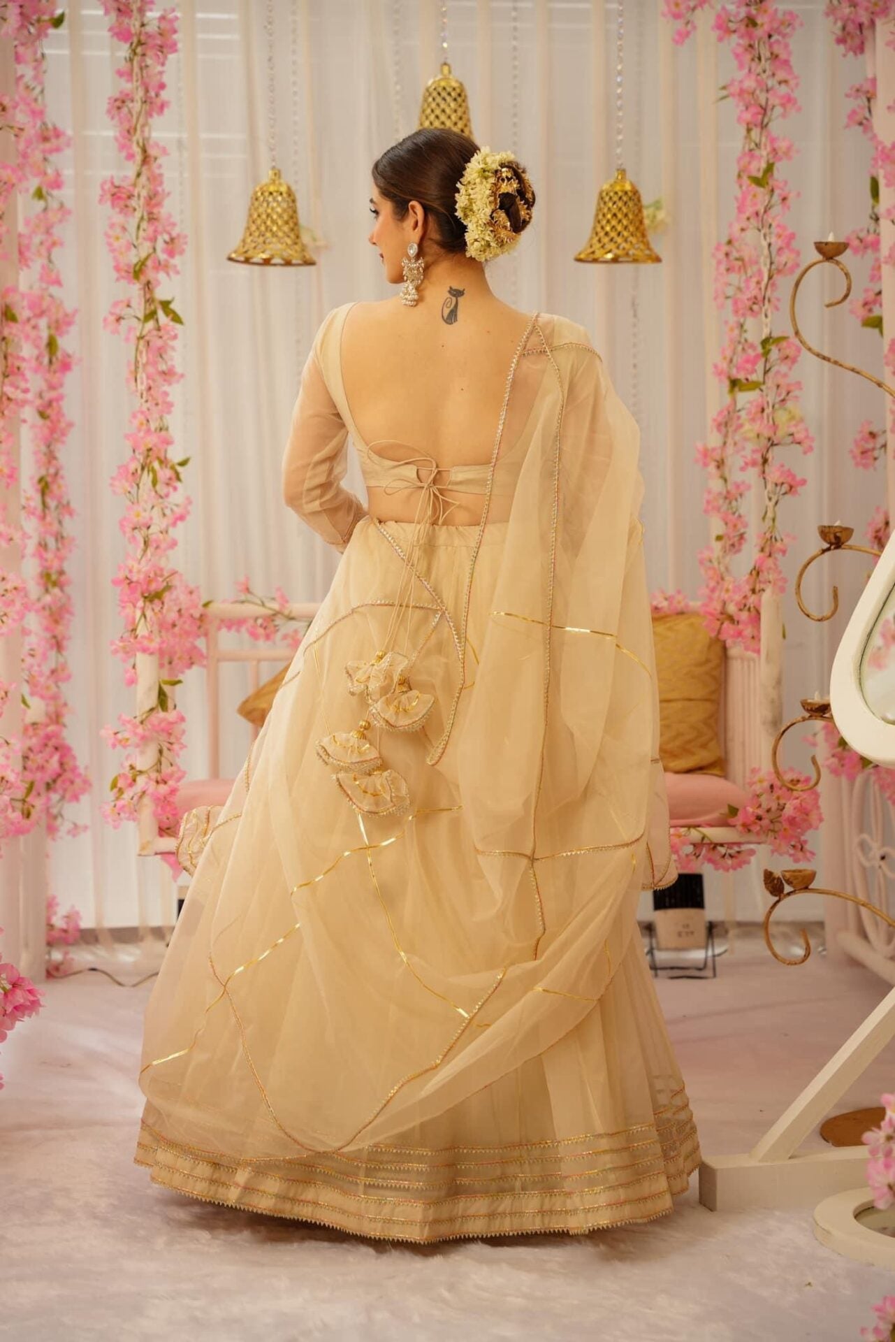 Idaho-o Serene snowfall organza lehenga set – Women's - view 5