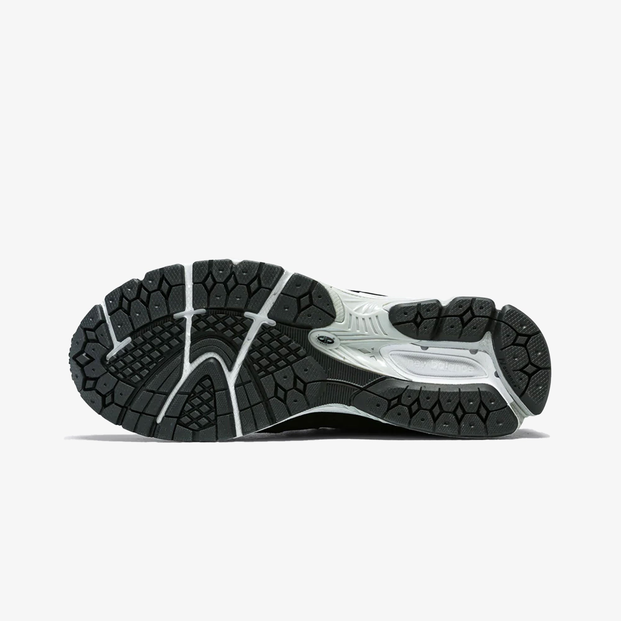 New Balance | 2002R { BLACK - view 4