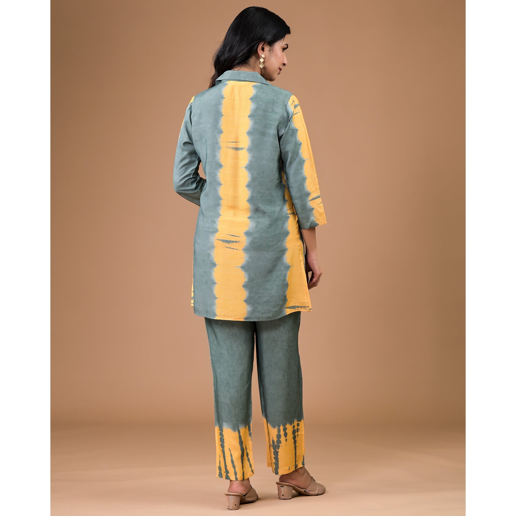 Peachmode Bottle Green Tie Dye Printed Muslin Co-Ord Set - view 7
