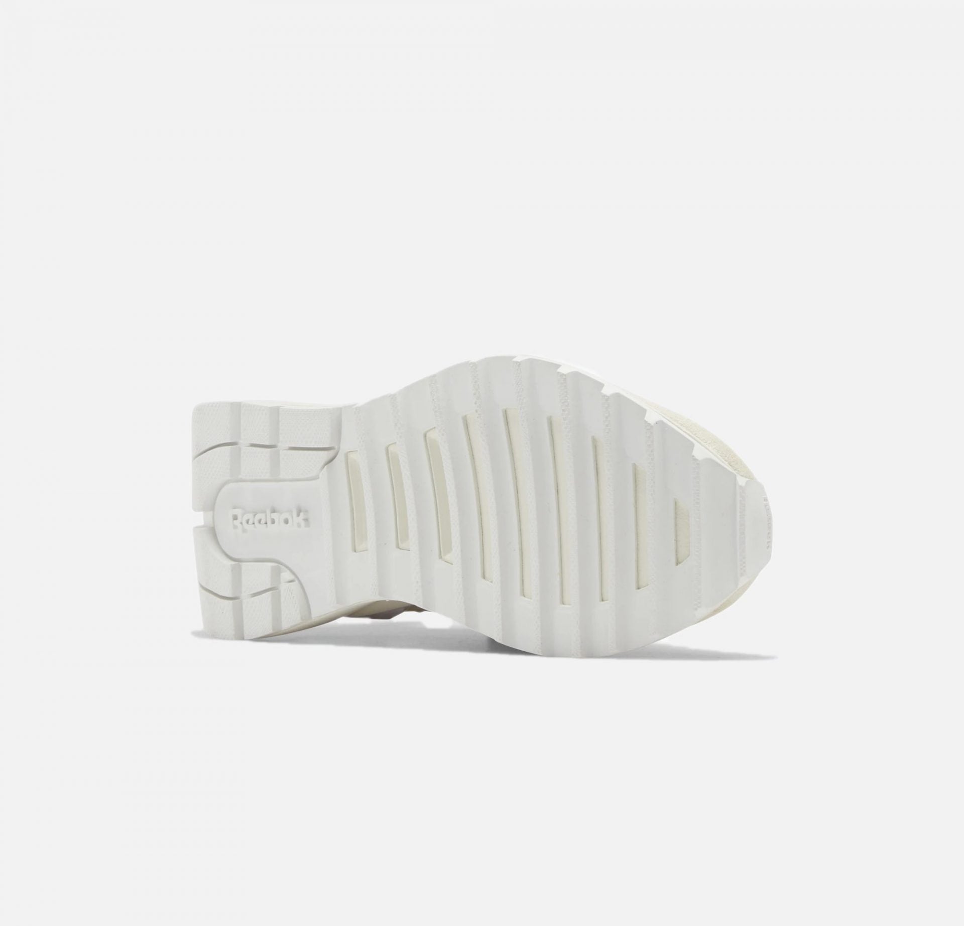 Reebok | CLASSIC LEGACY AZ { ALBASTER / CHALK - view 3