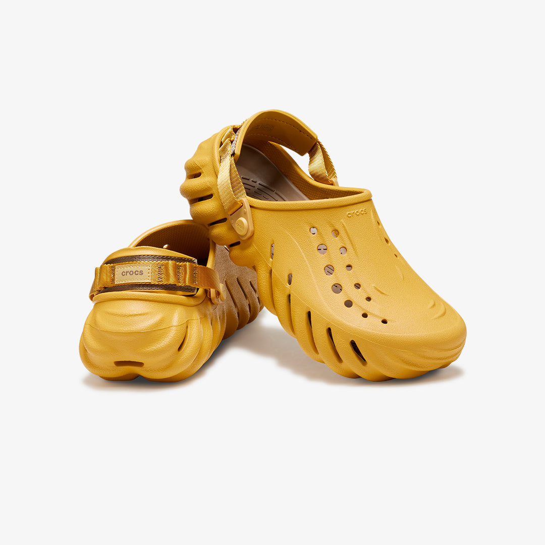 Crocs | ECHO CLOG { DESERT GRASS - view 2
