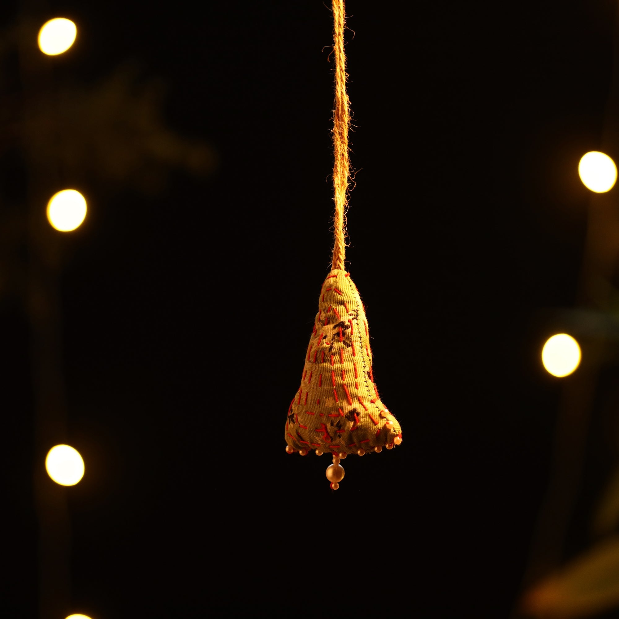 Upcycled thread beadwork – JAN SANDESH Bell - Upcycled Thread & Beadwork X-Mas Decor Hanging 02