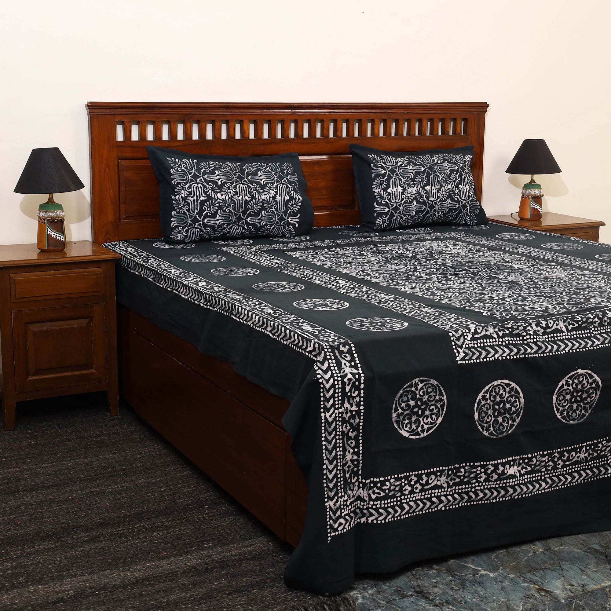 BATIK BY MD. SHARIFF Black - Cotton Double Hand Batik Print Bed Sheet Set 17