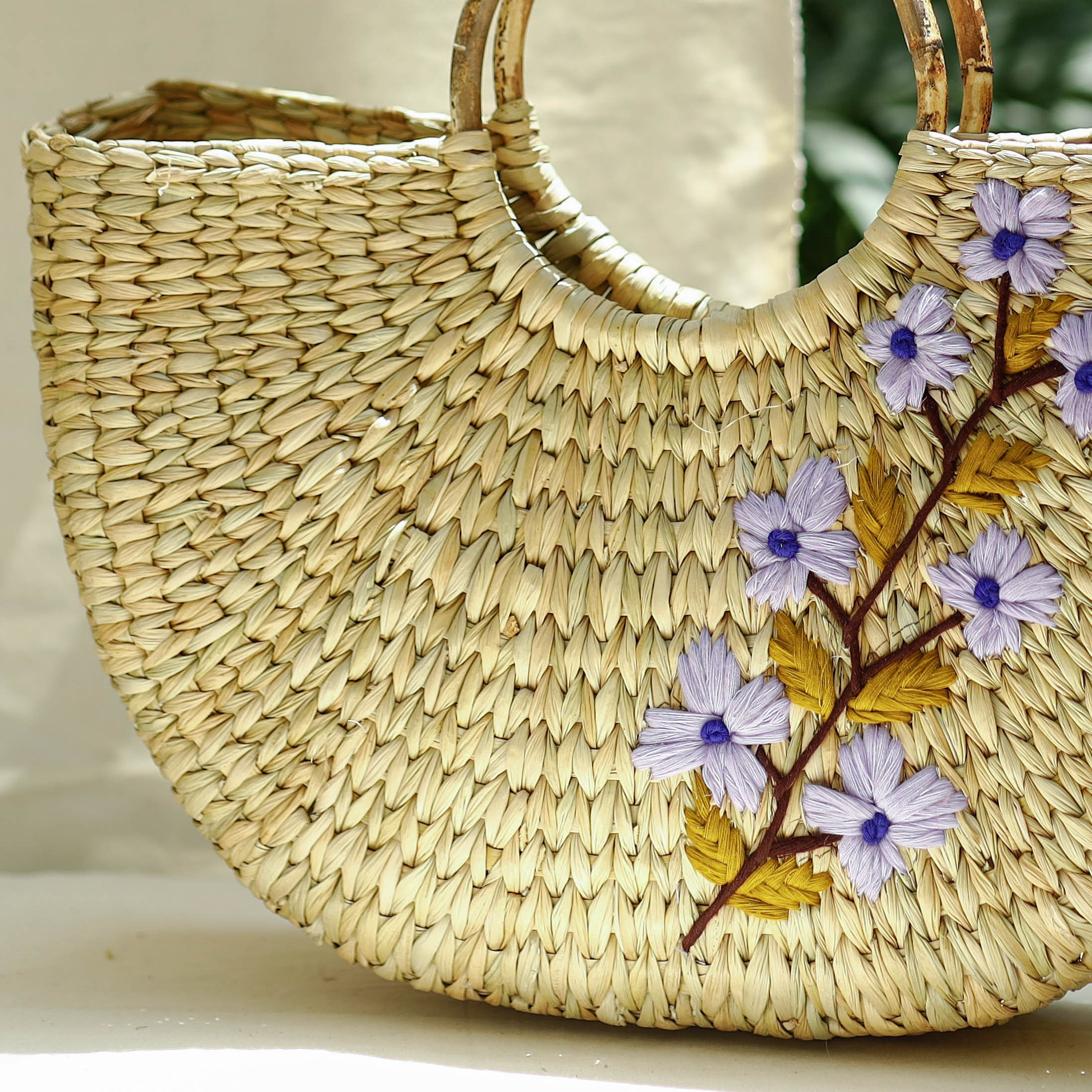 ITOKRI CRAFTS INITIATIVE Beige - Handcrafted Natural Water Reed Embroidered Hand Bag - view 2