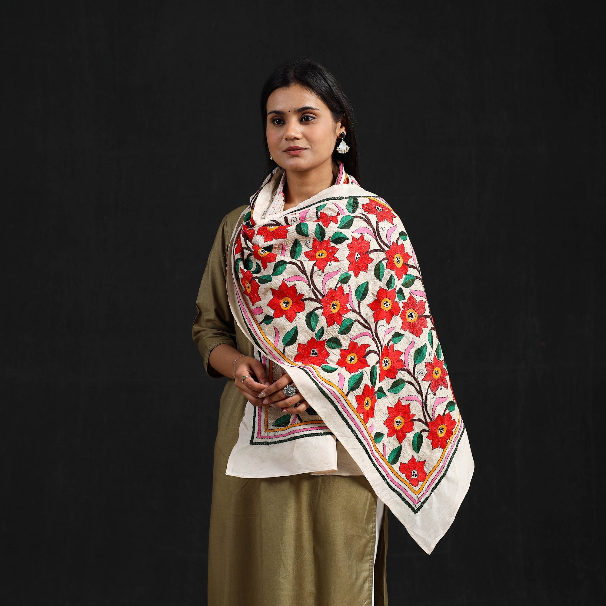AFROZA KHATUN KANTHA ARTISTAN Beige - Handloom Silk Bengal Kantha Work Stole 66
