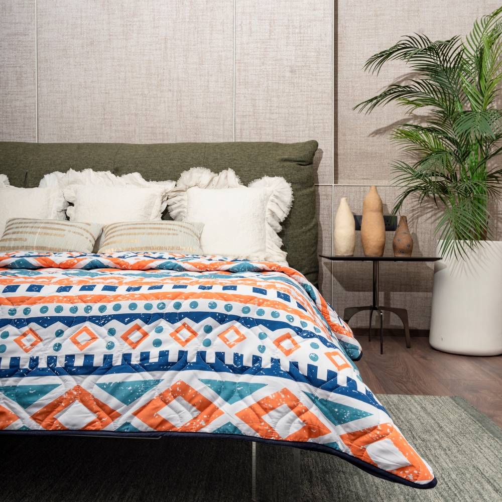Urban Space -Home Furnishing Store Microfiber 120 GSM All Season AC Blanket / Dohar for bedroom - New York - Peach