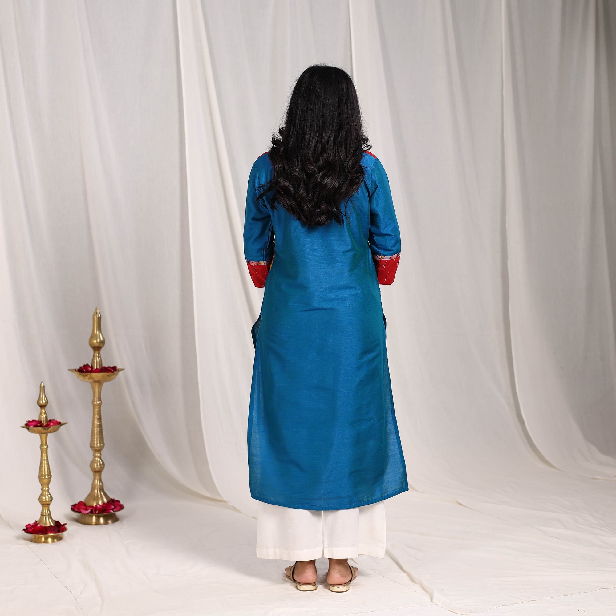 ITOKRI CASUALS Blue - Aaliya Slub Silk Straight Plain Kurta with Patchwork - view 4