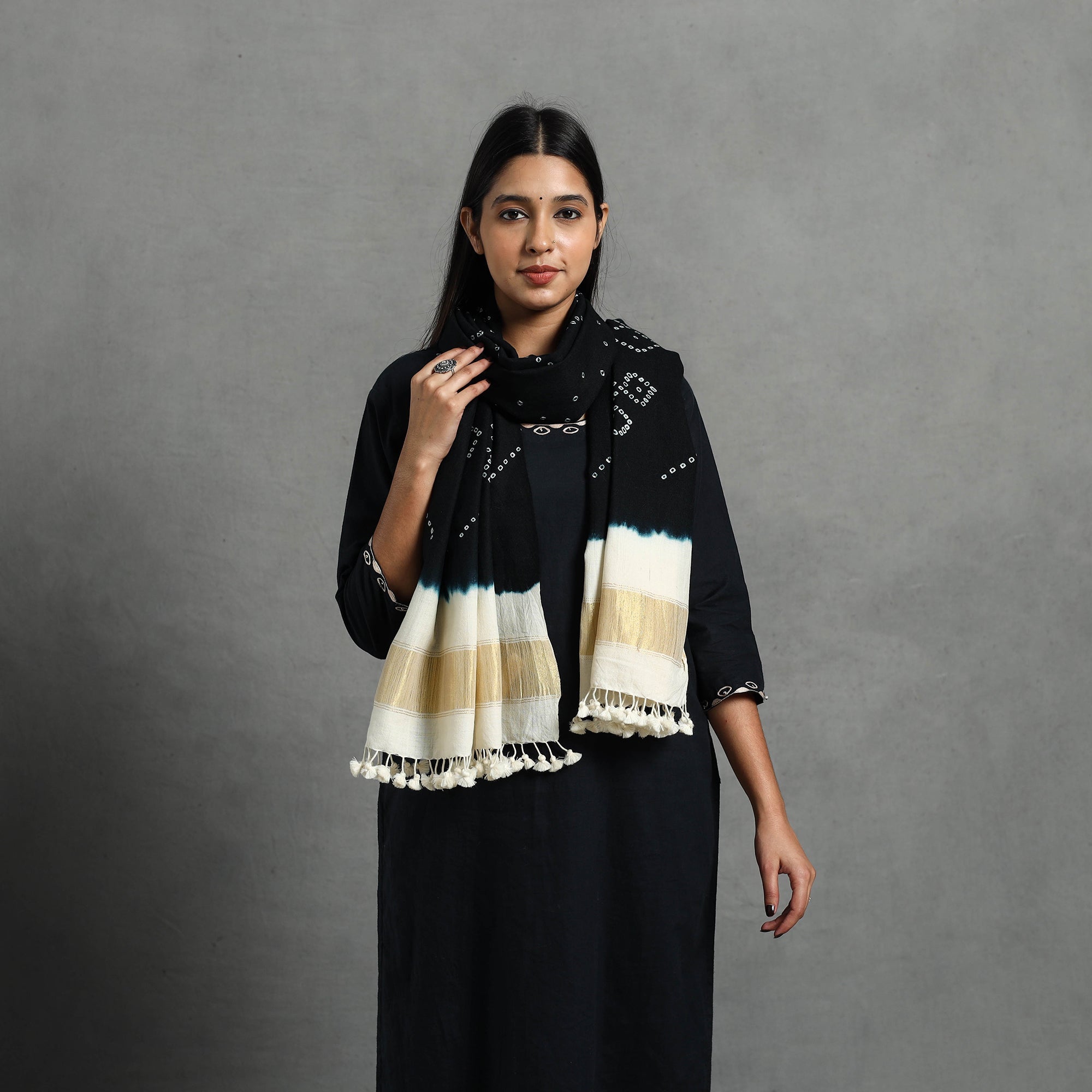 VANKAR BHIMJI KANJI Black - Kutch Handwoven Merino Wool Bandhani Stole with Zari 16