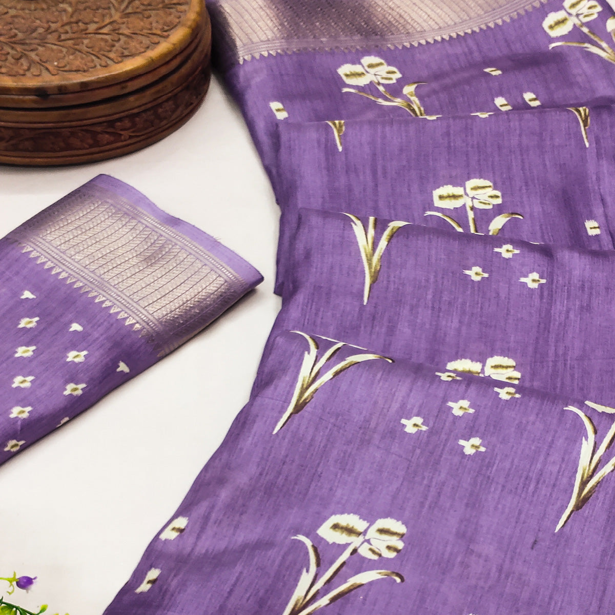 Peachmode Lavender Floral Printed Dola Silk Saree - view 2