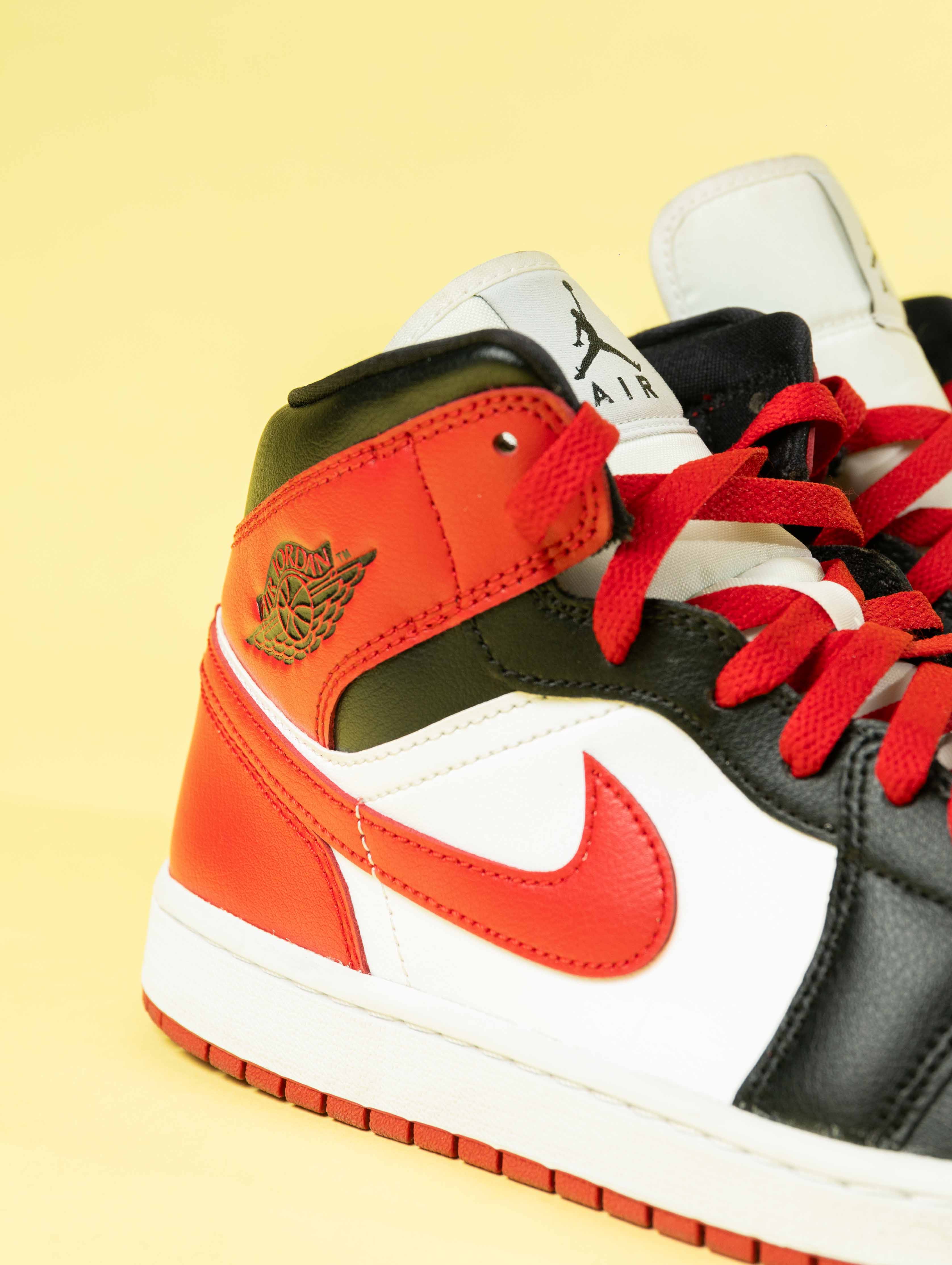 Nike Jordan 1 Mid Alternate Bred Toe (Women's) - view 2