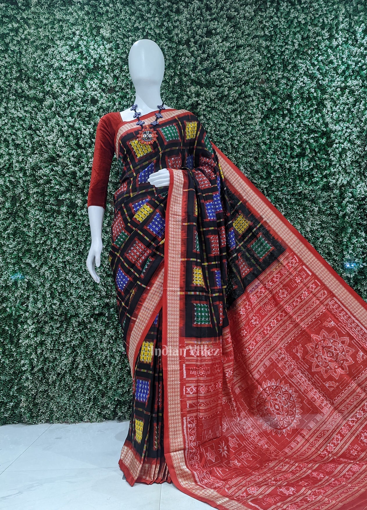 IndianVillèz Black with Multicolor Ashwini Odisha Ikat Sambalpuri Silk Saree