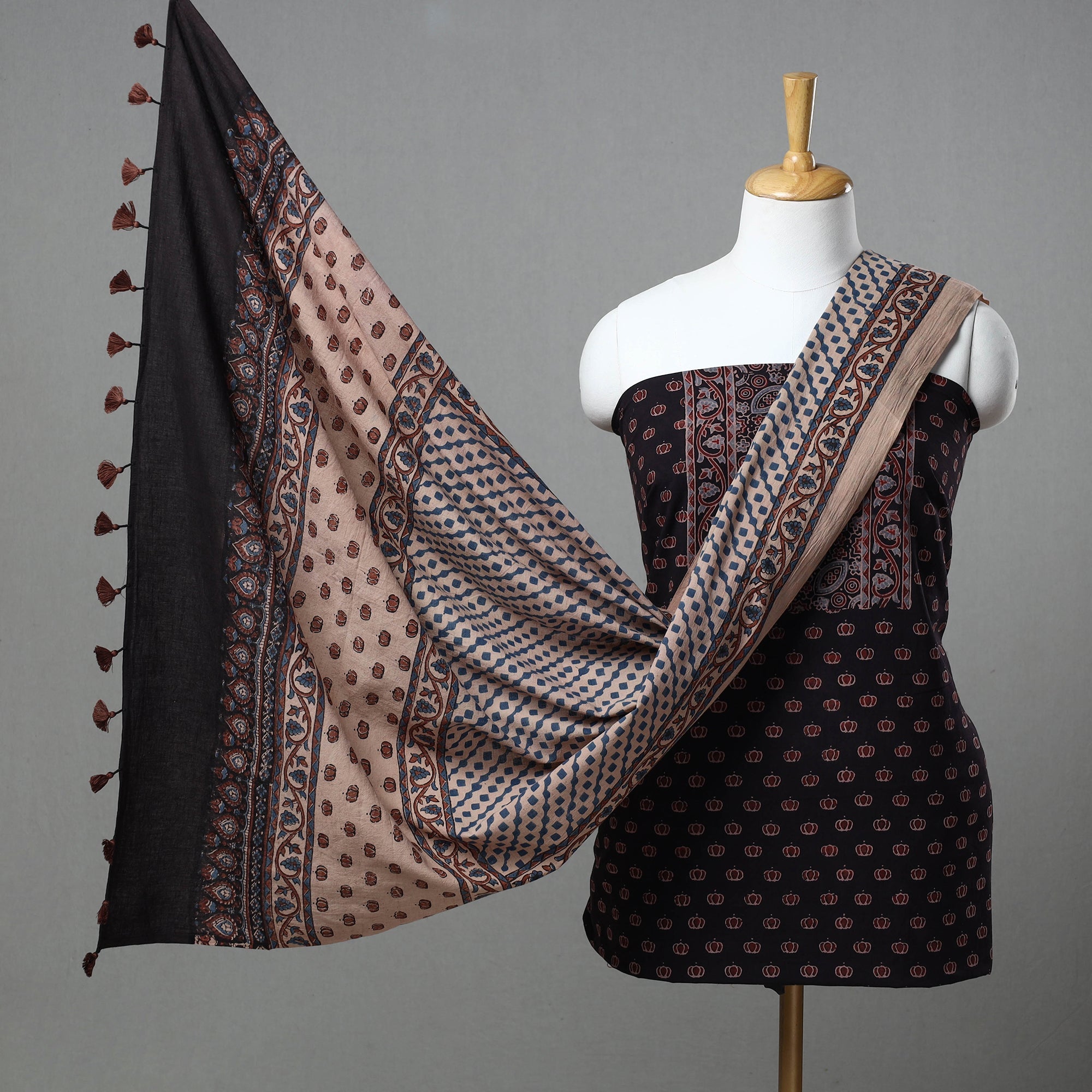 AJRAKH BY JABBAR KHATRI Black - Kutch Block Print Cotton 3pc Ajrakh Dress Material 09