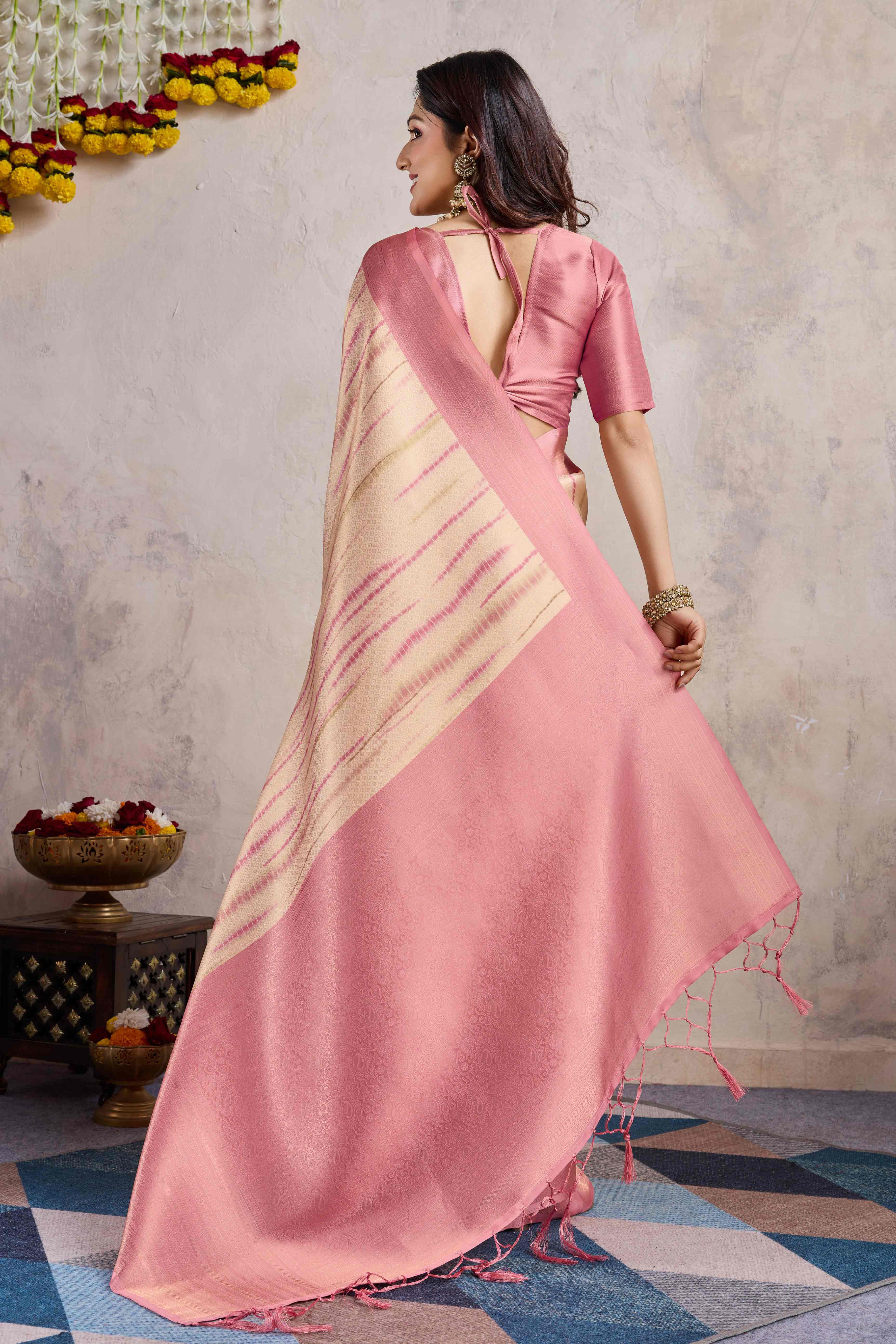 Peachmode Gajari Pink Woven With Digital Printed Banarasi Silk Saree - view 6