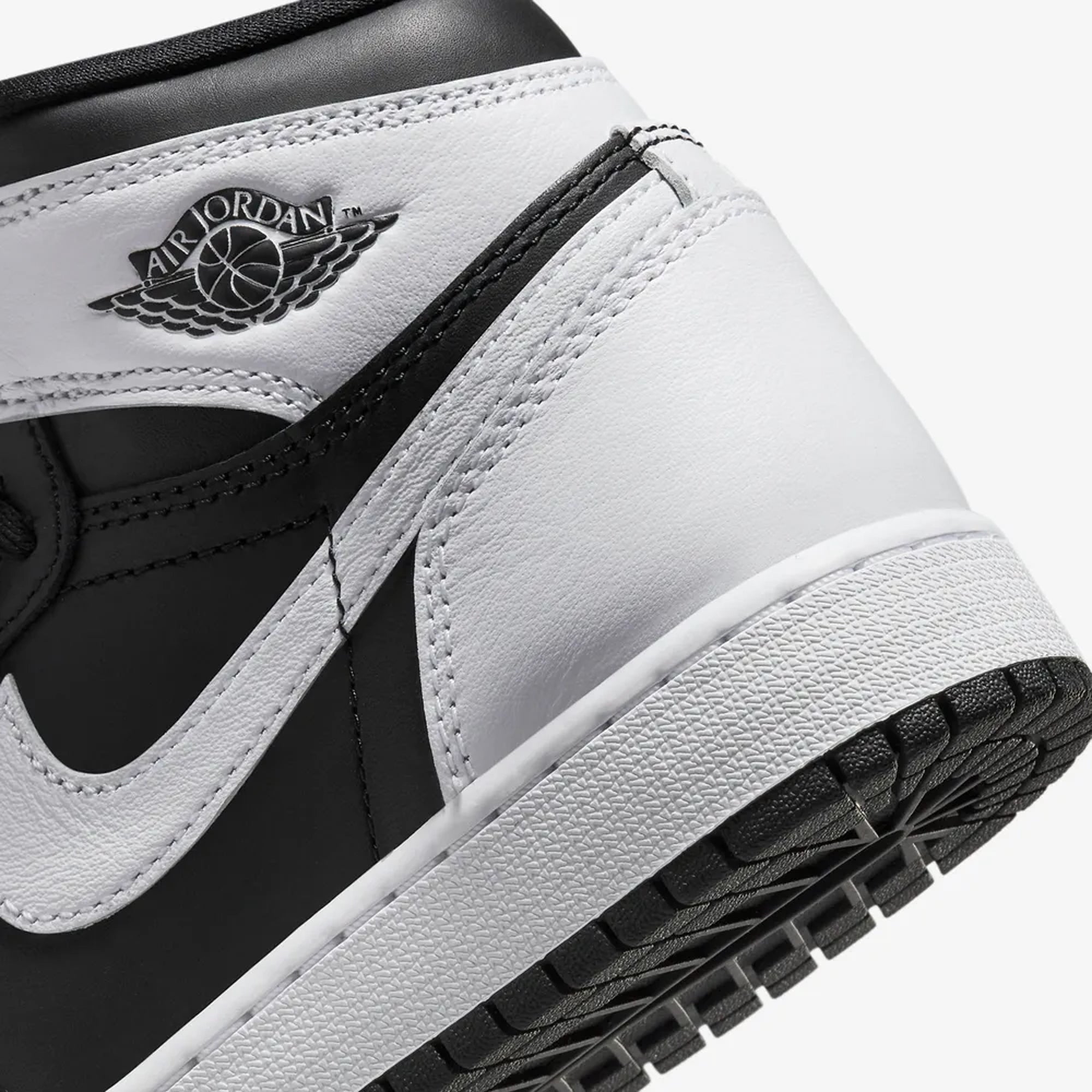 Jordan | AIR JORDAN 1 HIGH OG (GS) { BLACK/WHITE-WHITE - view 4