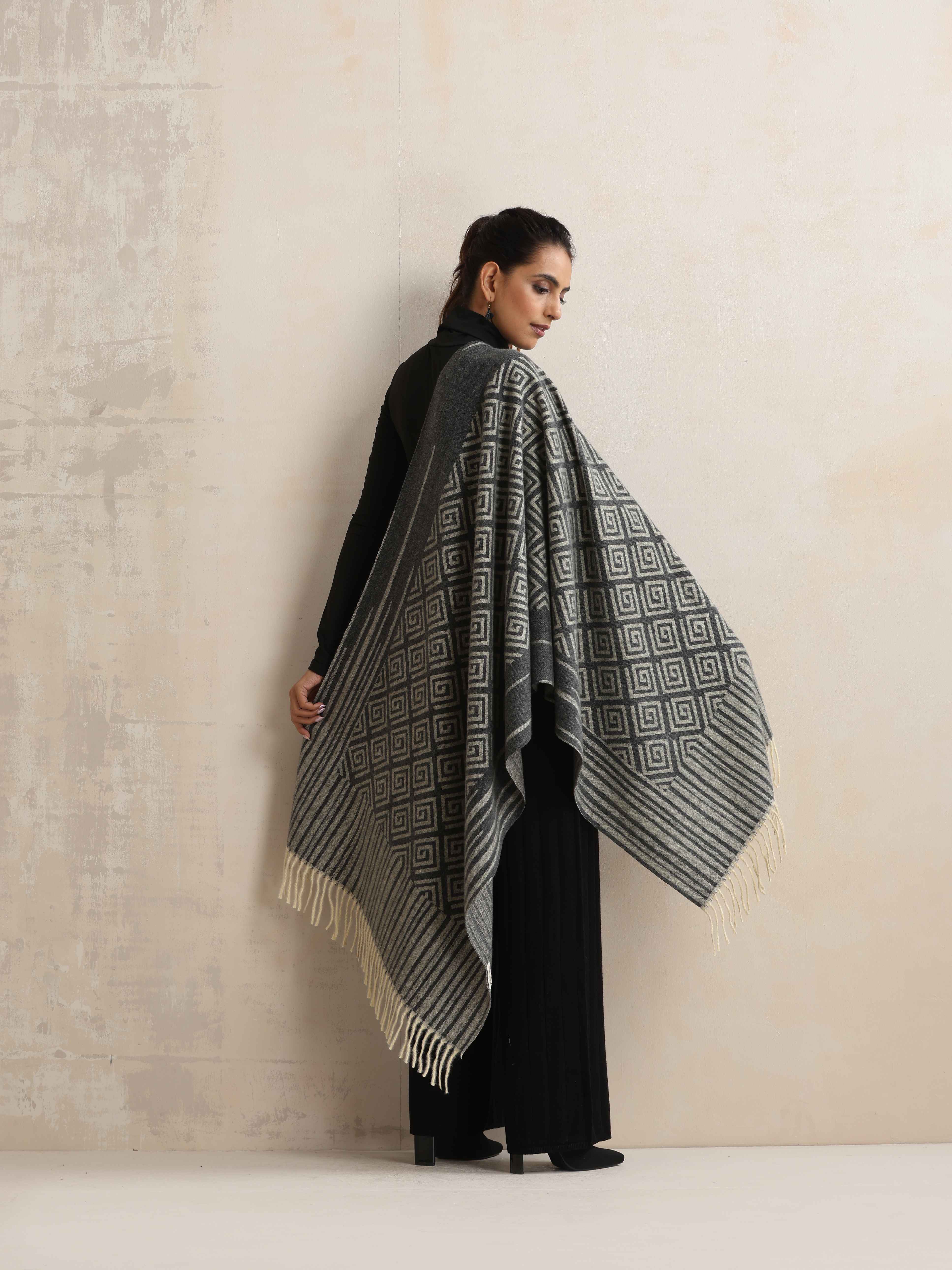 trueBrowns Charcoal Geometric Woollen Stole - view 4
