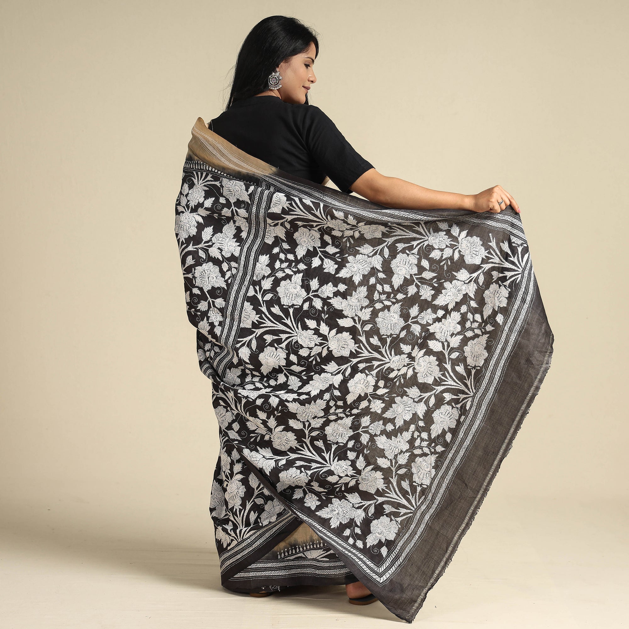 KHUSHBASH - HAPPY LOOM OF EAST Black - Bengal Kantha Embroidery Handloom Tussar Silk Saree - view 7