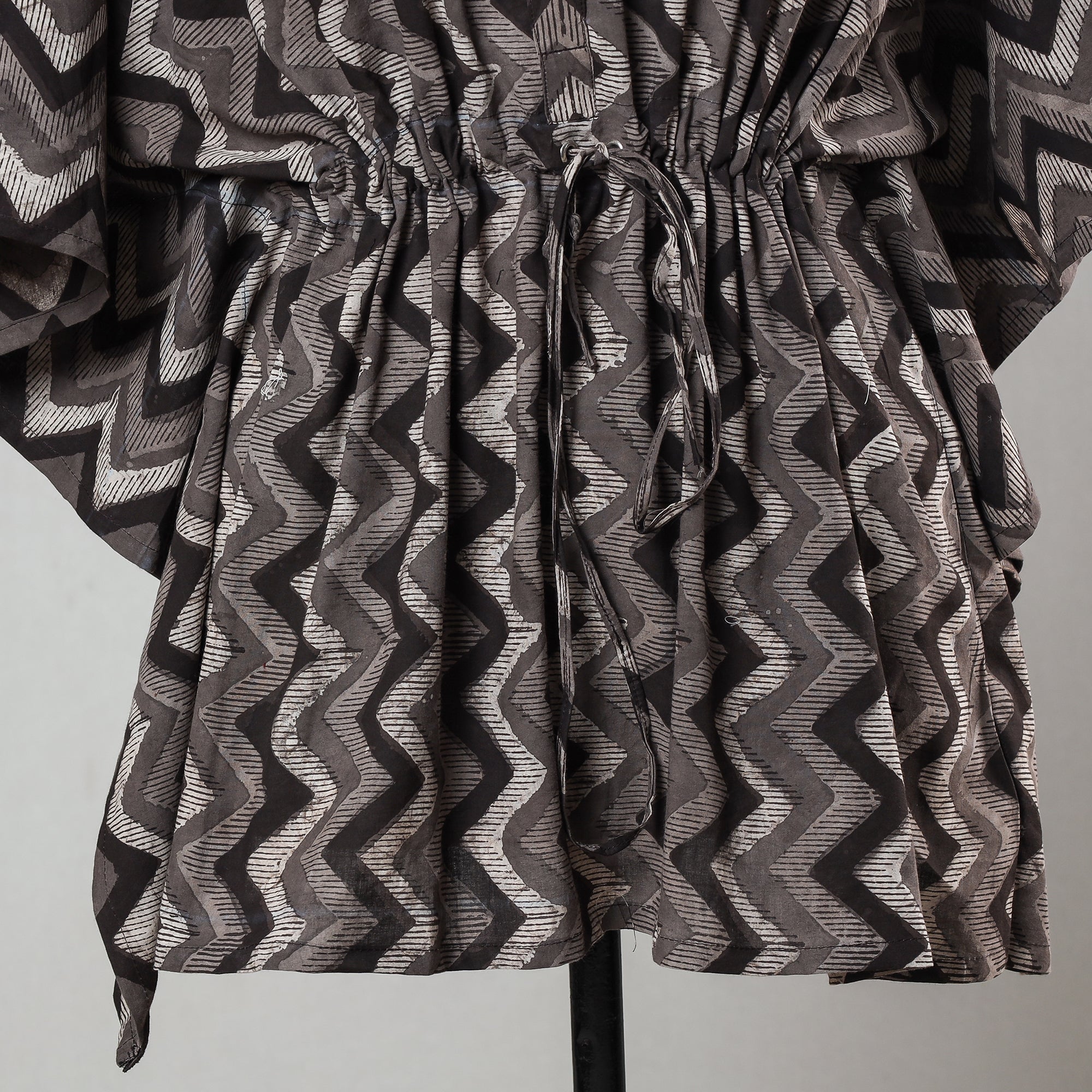 ITOKRI CASUALS Brown - Bagru Block Print Cotton Kaftan with Tie-Up Waist (Short) - view 3
