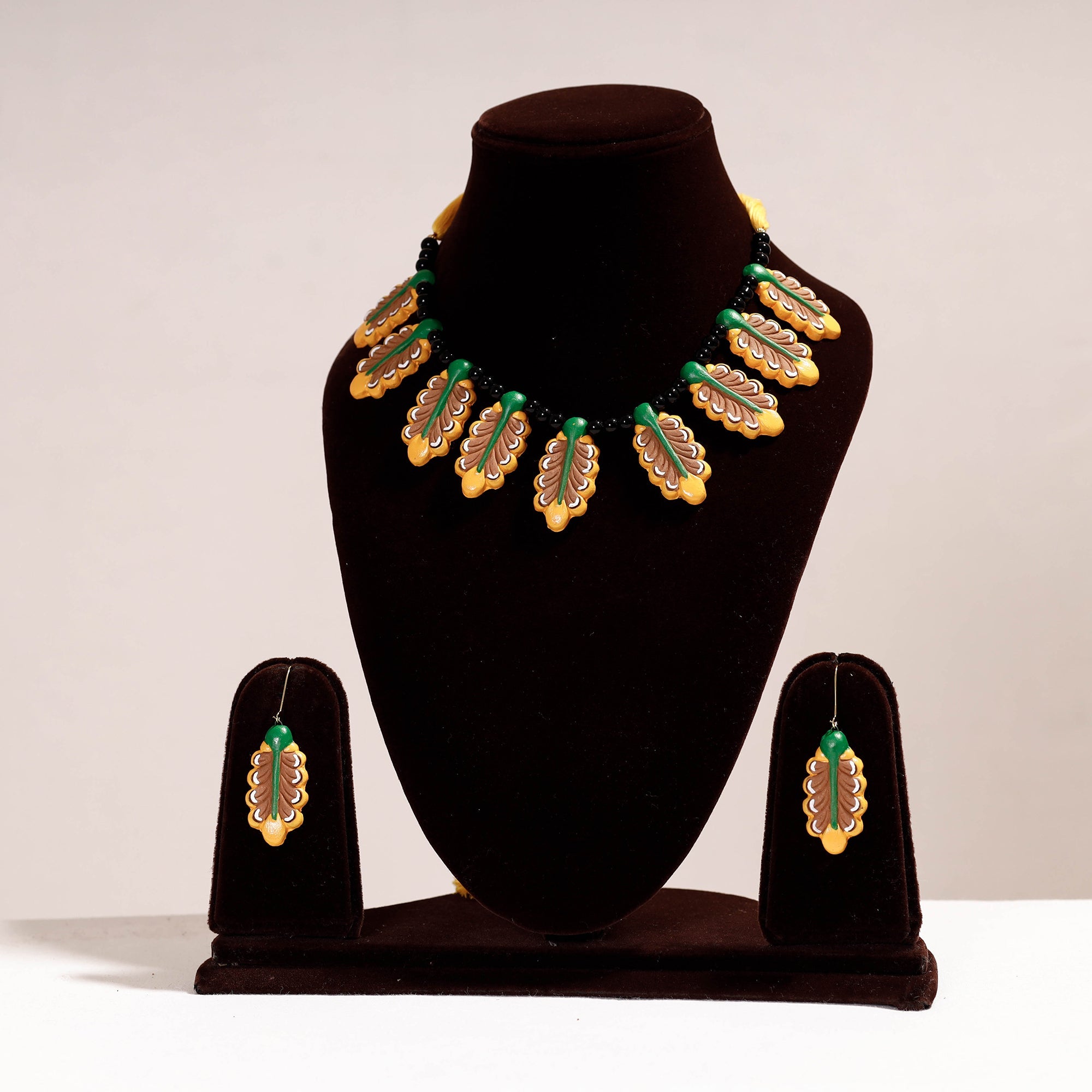 KHUSHBASH - HAPPY LOOM OF EAST Bishnupur Handpainted Terracotta Necklace Set
