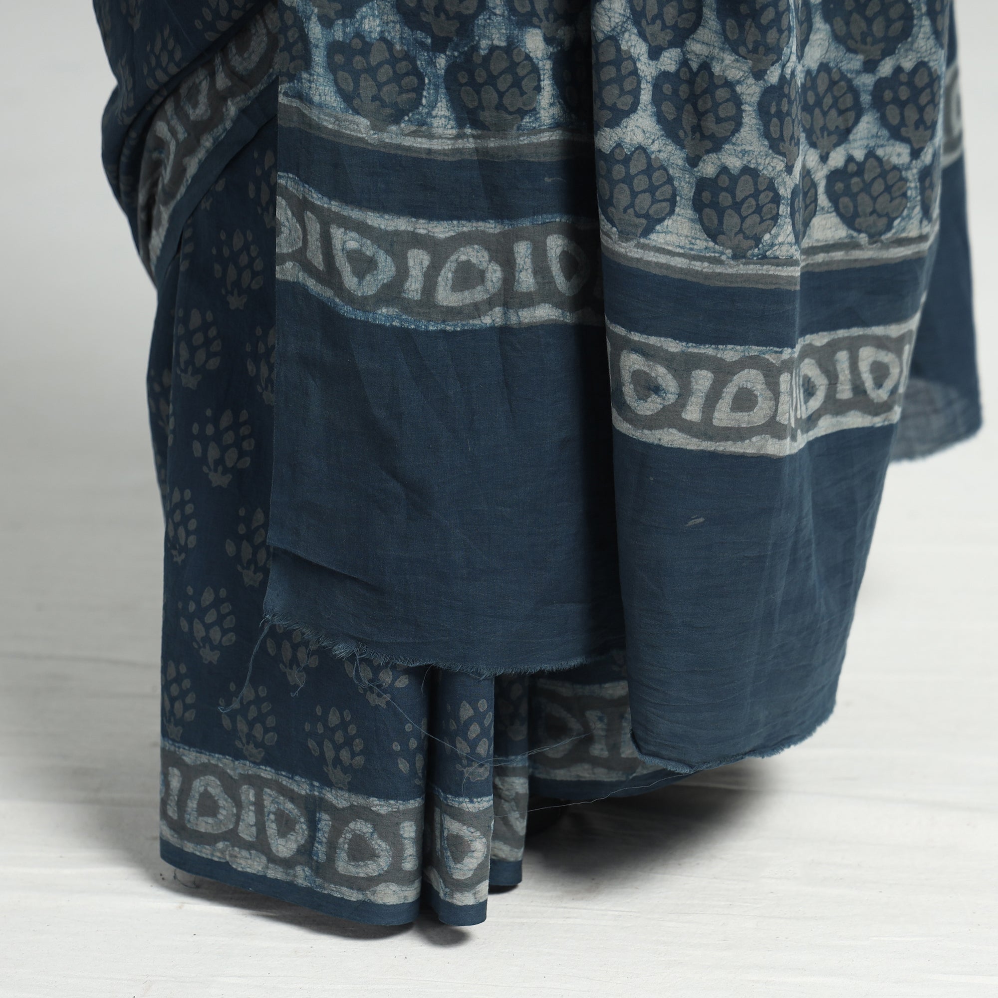 HAVELI CHRONICLES Blue - Akola Hand Block Printed Cotton Saree - view 5