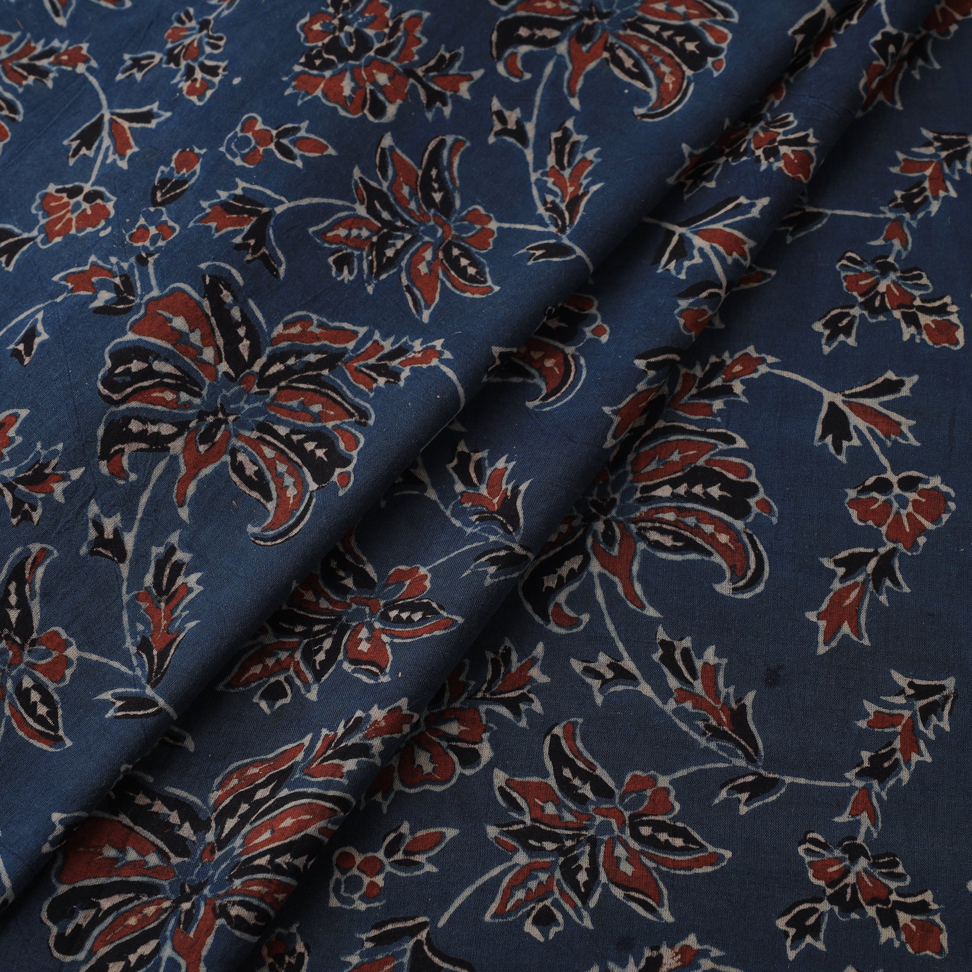 RIYAZ ABDULMAJID KHATRI - AJRAKH Blue - Ajrakh Hand Block Printed Natural Dyed Mul Cotton Fabric 03 - view 2